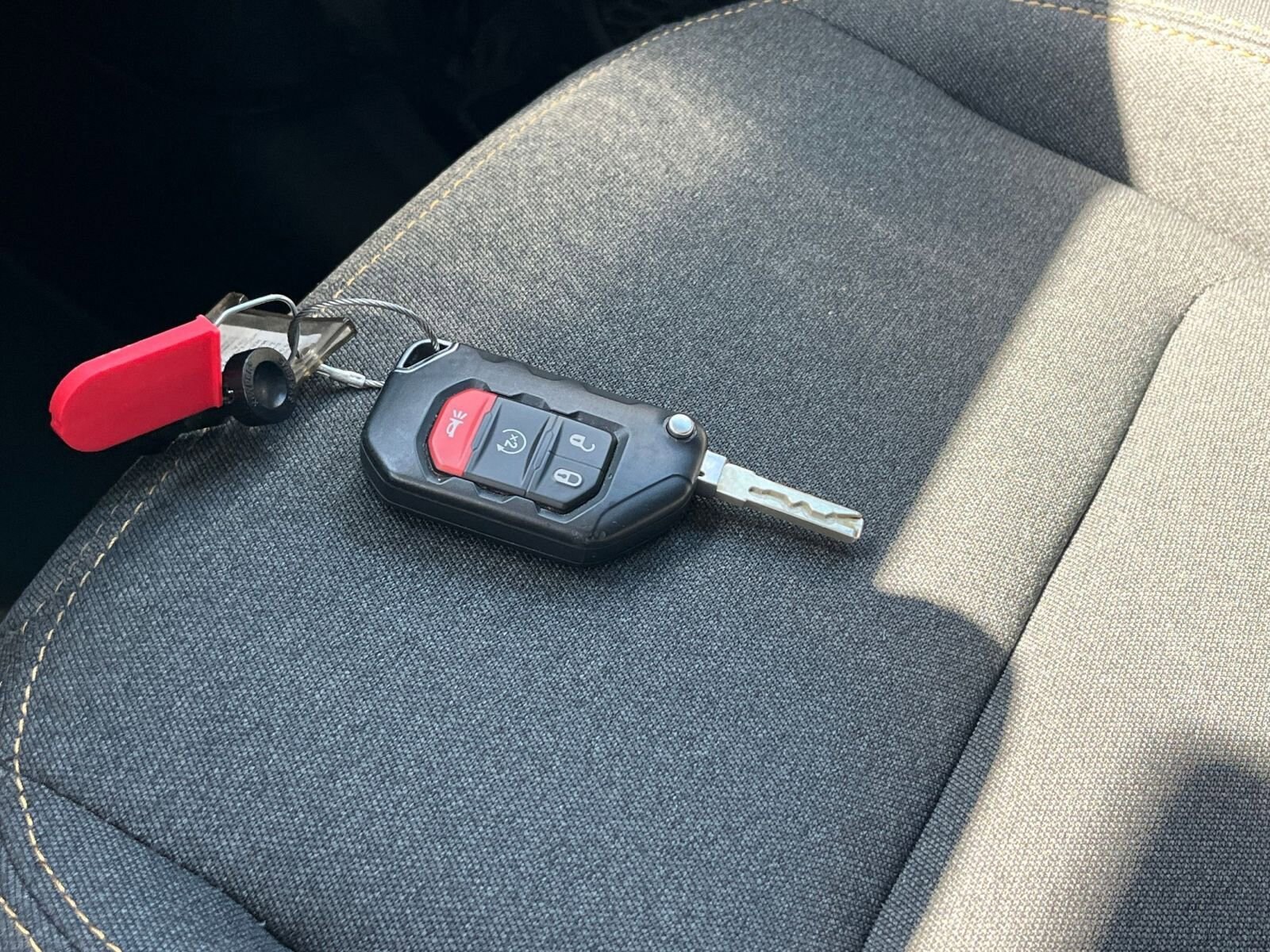 Thumbnail: 2025 Jeep Wrangler - 21