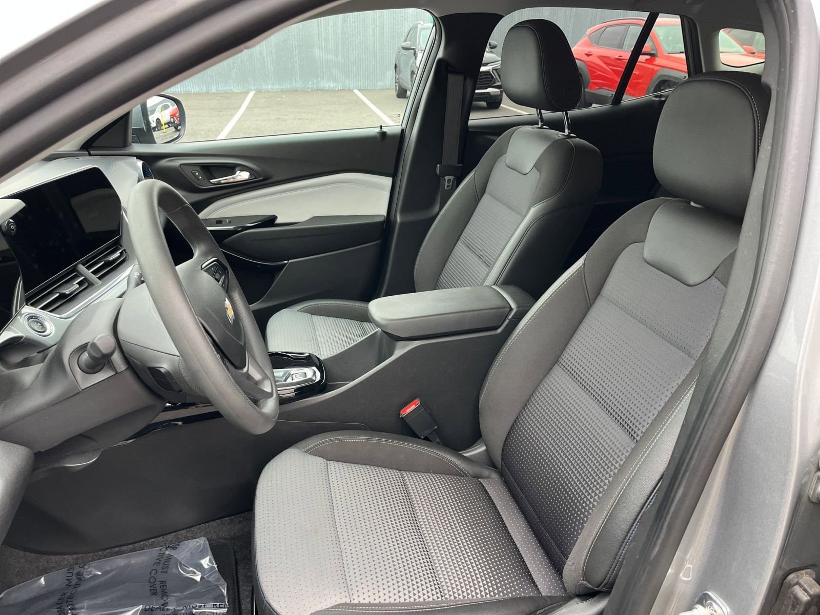 Thumbnail: 2025 Chevrolet Trax - 35