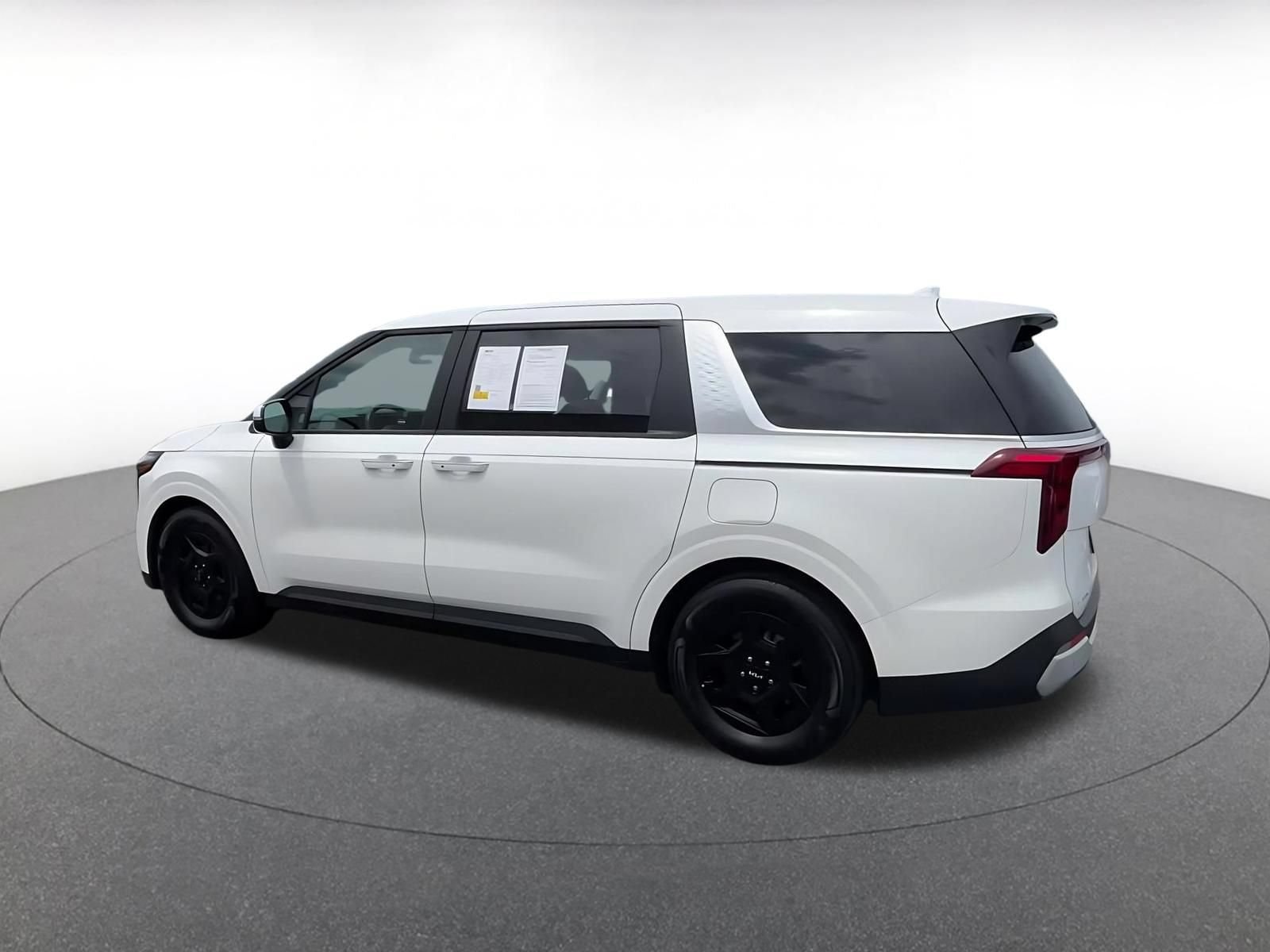 Thumbnail: 2026 Kia Carnival - 10