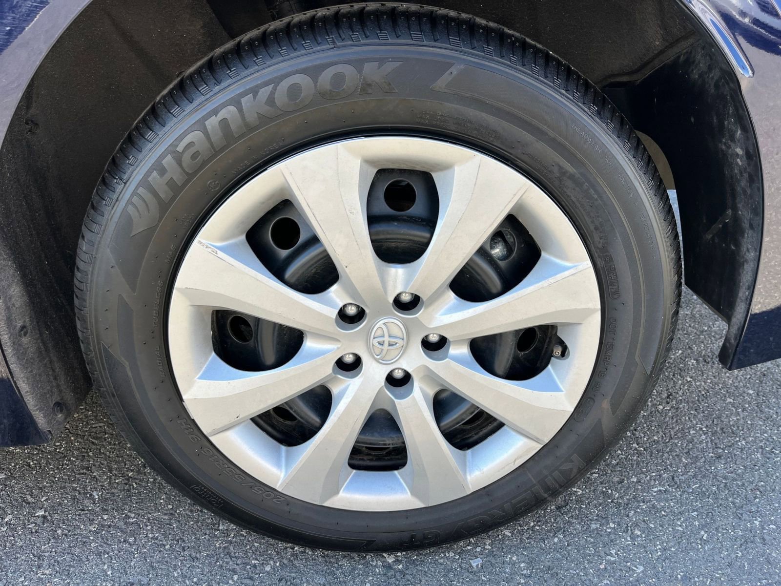 Thumbnail: 2025 Toyota Corolla - 29