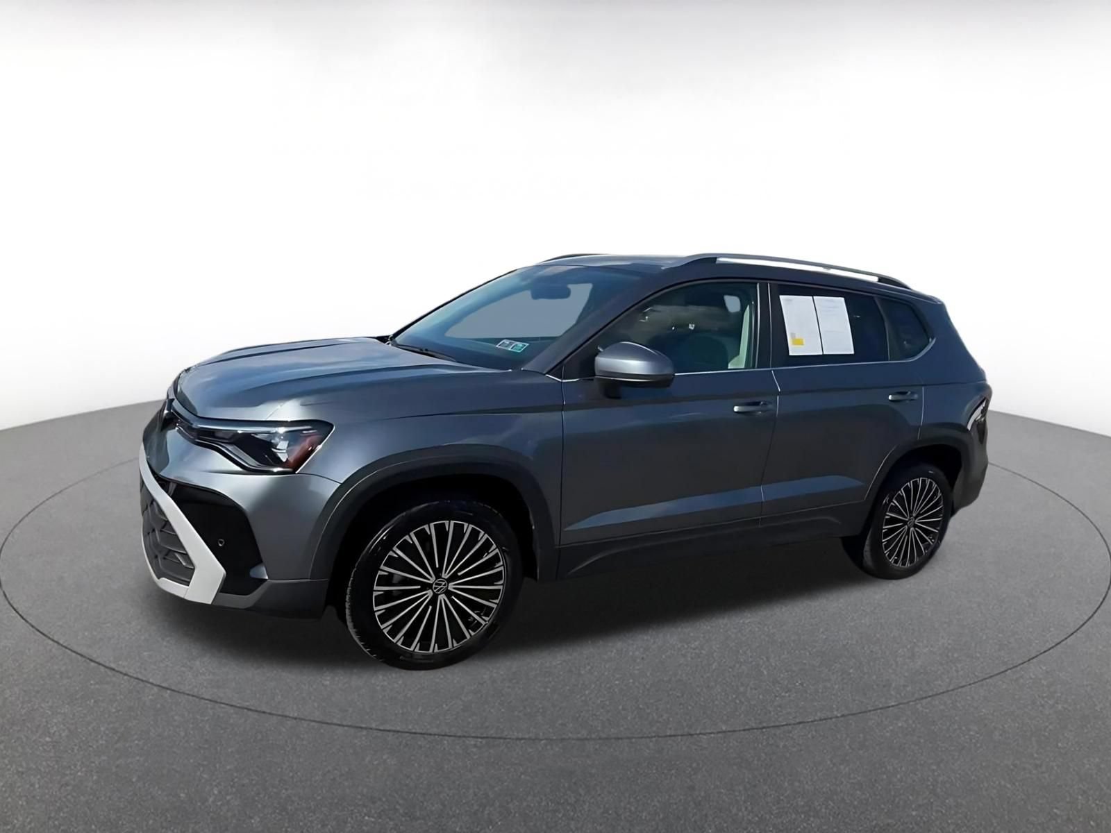 Thumbnail: 2025 Volkswagen Taos - 7