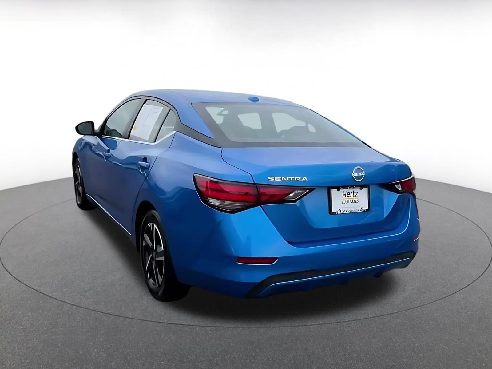 Thumbnail: 2025 Nissan Sentra - 10
