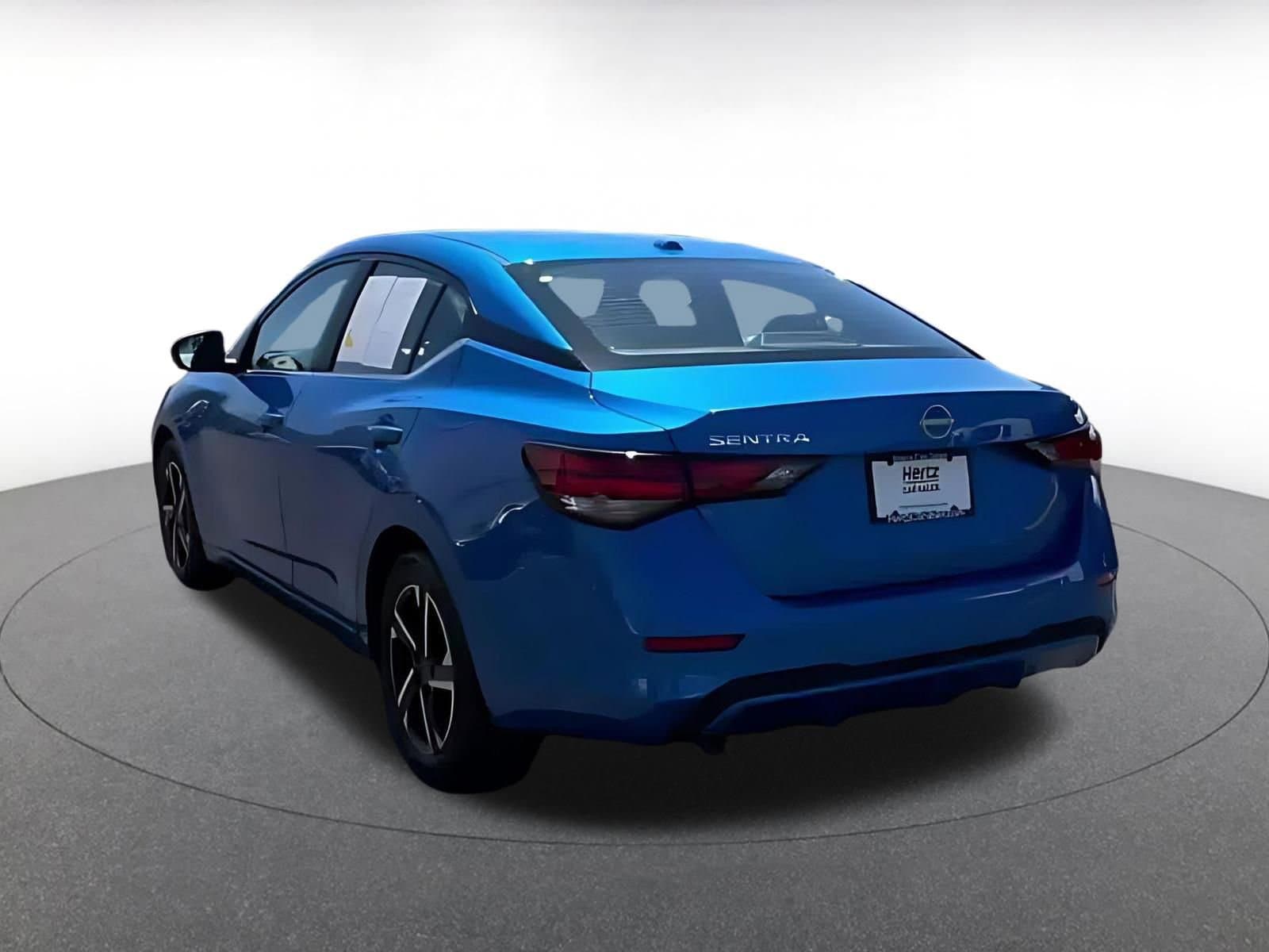 Thumbnail: 2025 Nissan Sentra - 5
