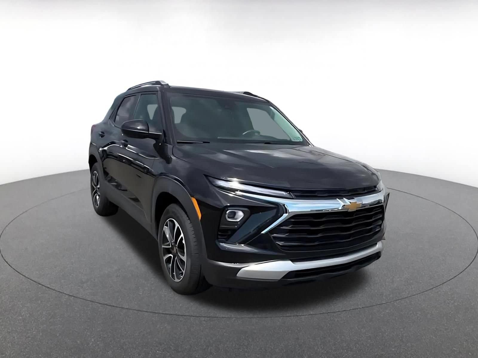 Thumbnail: 2025 Chevrolet TrailBlazer - 3