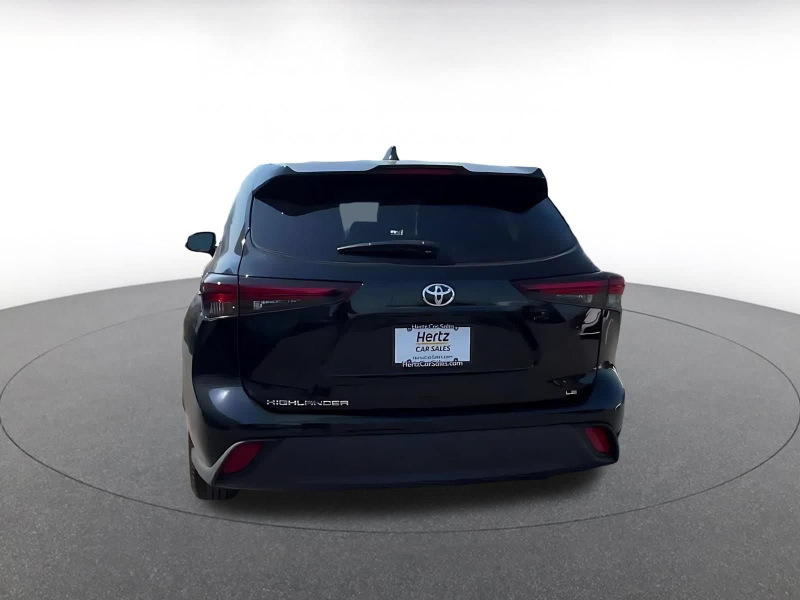 Thumbnail: 2025 Toyota Highlander - 12