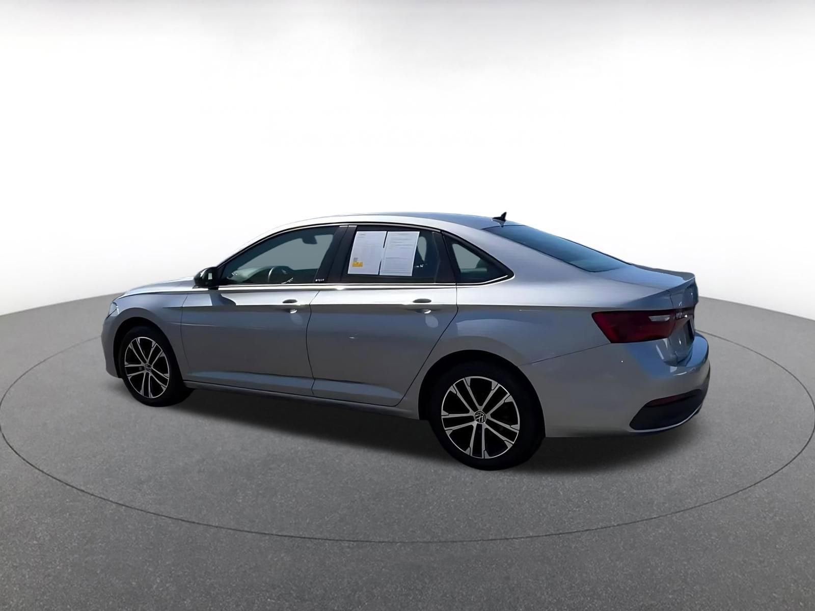 Thumbnail: 2025 Volkswagen Jetta - 11