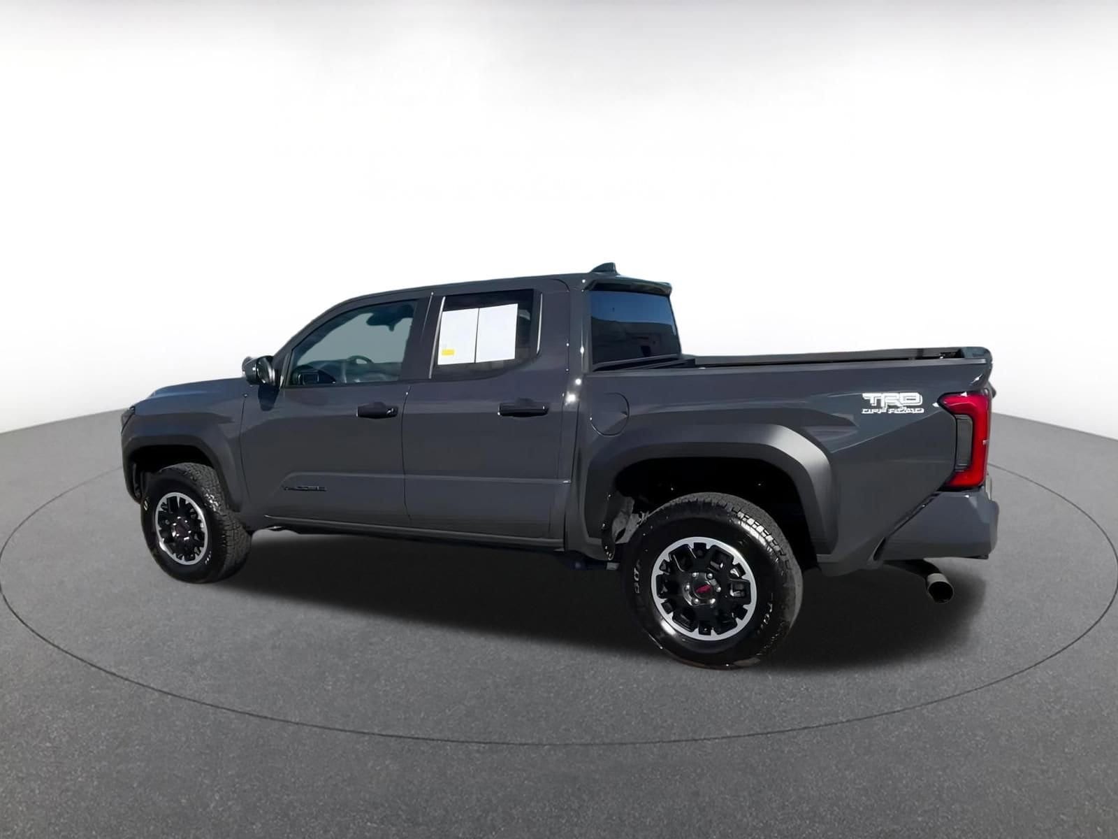 Thumbnail: 2025 Toyota Tacoma - 10