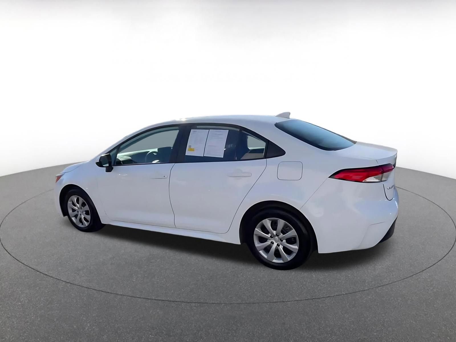 Thumbnail: 2025 Toyota Corolla - 10