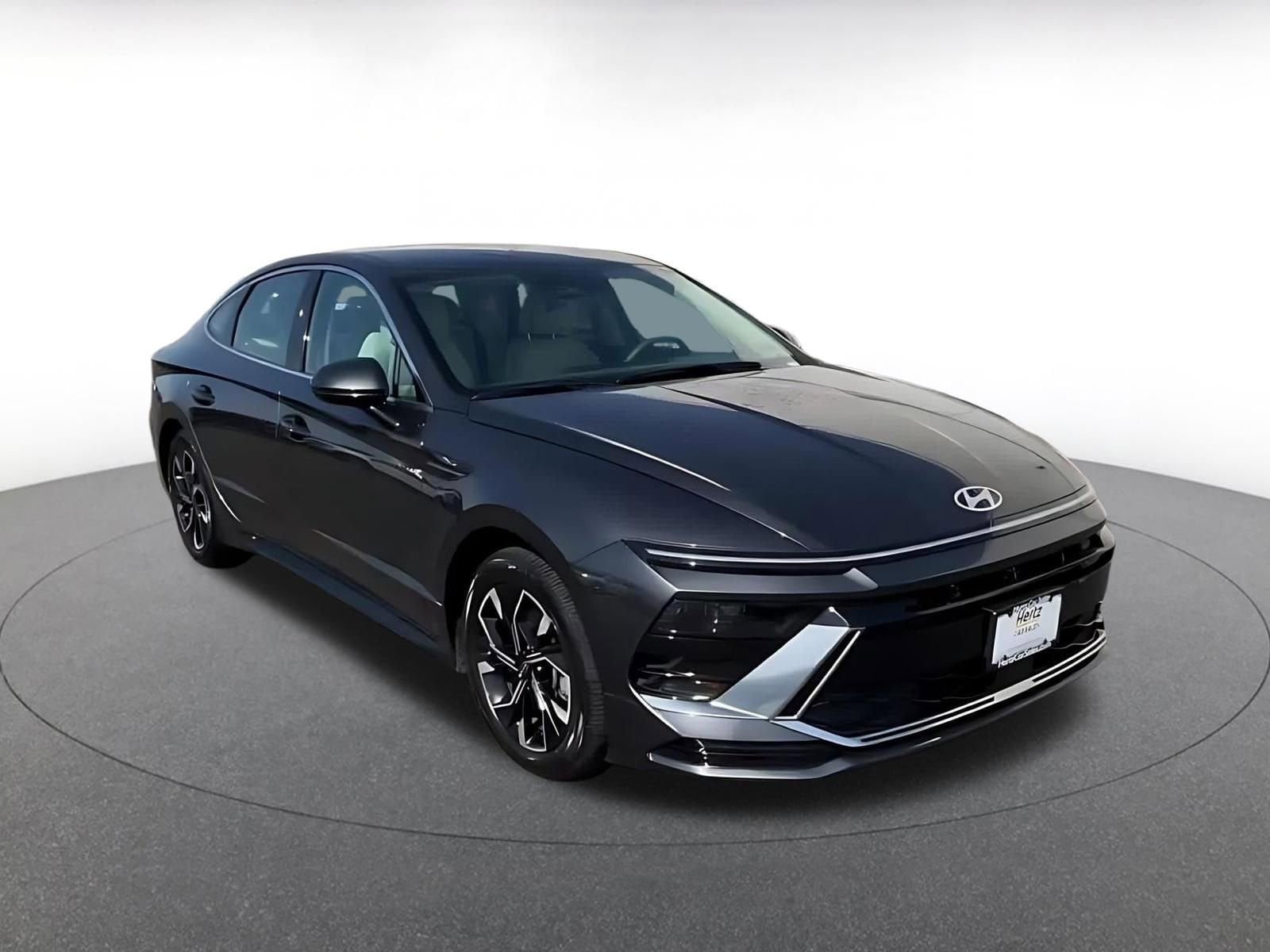 Thumbnail: 2025 Hyundai Sonata - 3
