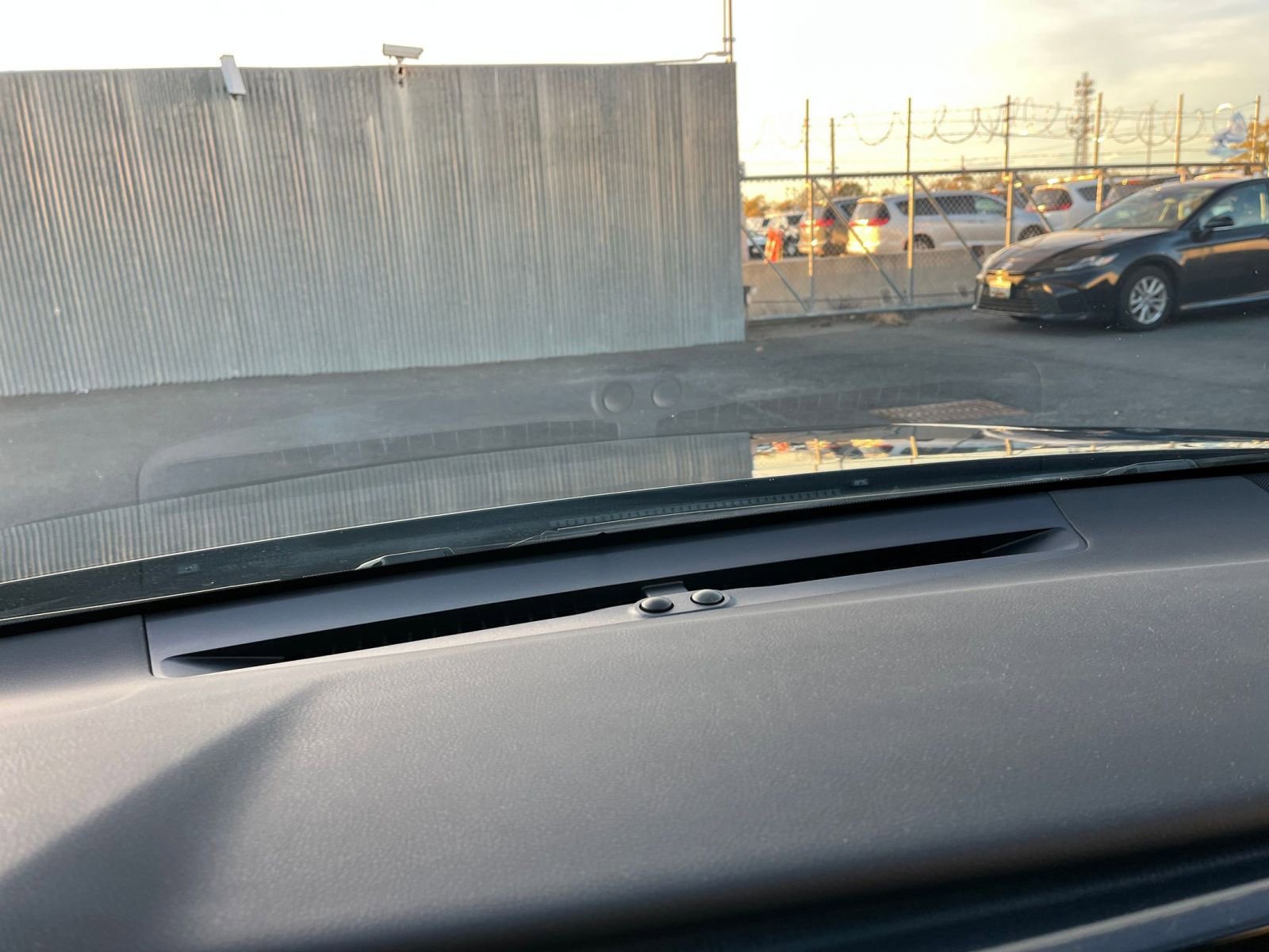 Thumbnail: 2025 Toyota Camry - 18