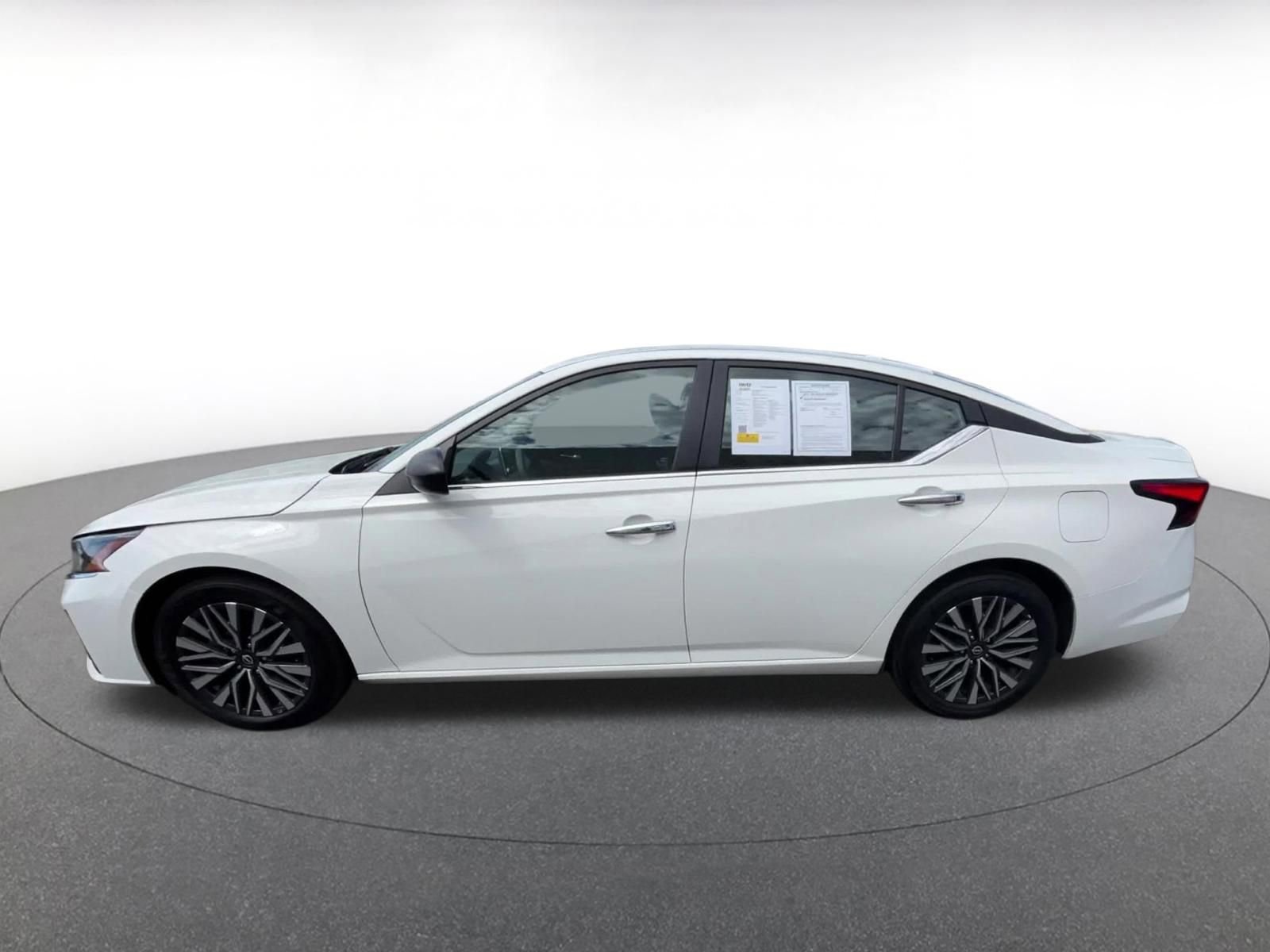 Thumbnail: 2025 Nissan Altima - 8