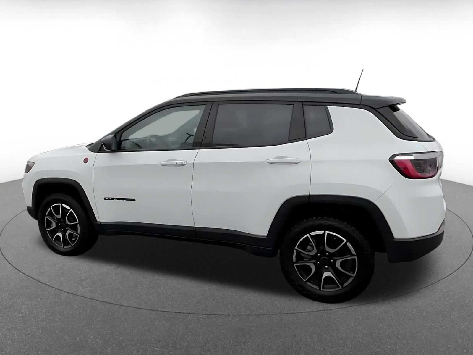 Thumbnail: 2026 Jeep Compass - 9