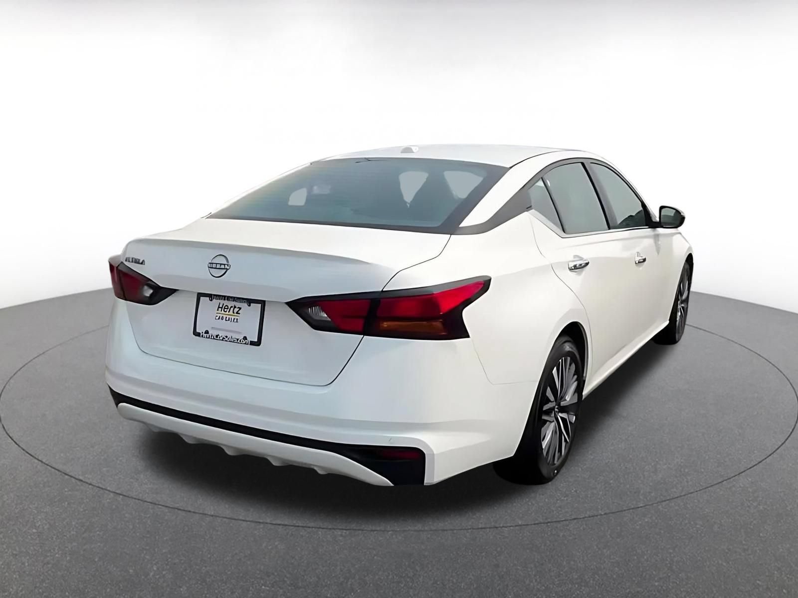 Thumbnail: 2025 Nissan Altima - 12
