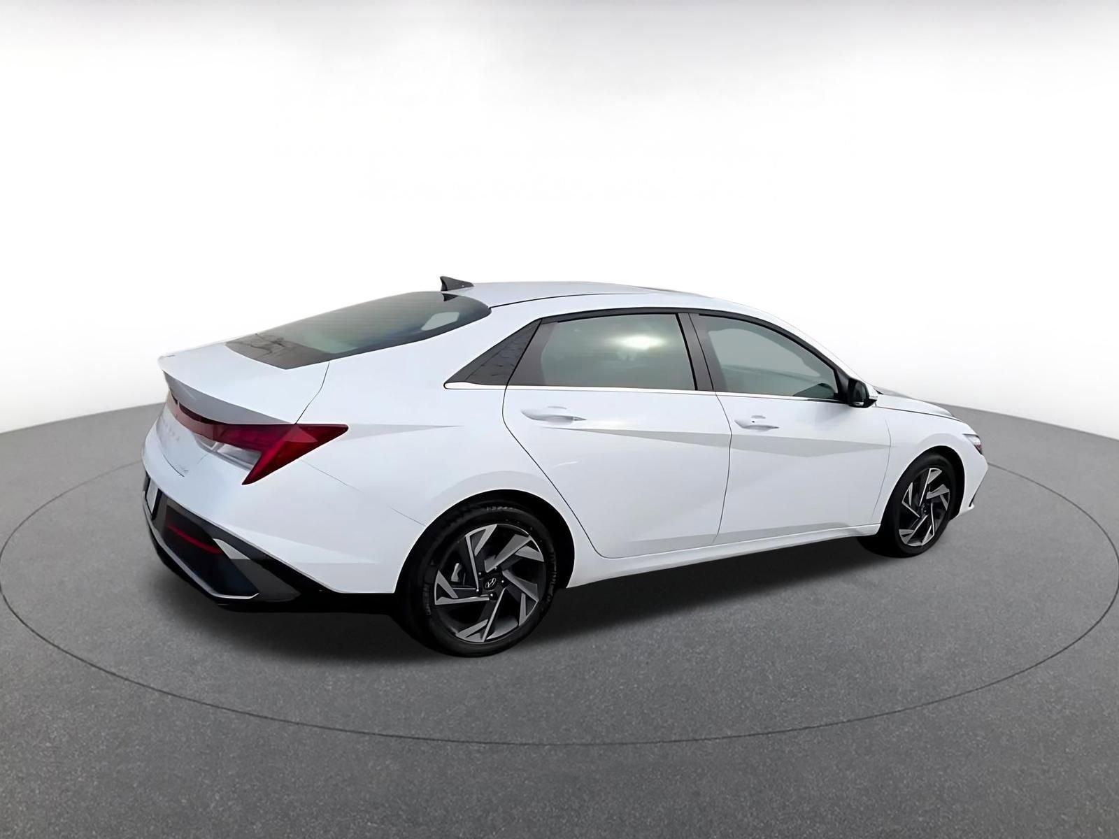 Thumbnail: 2025 Hyundai Elantra - 15