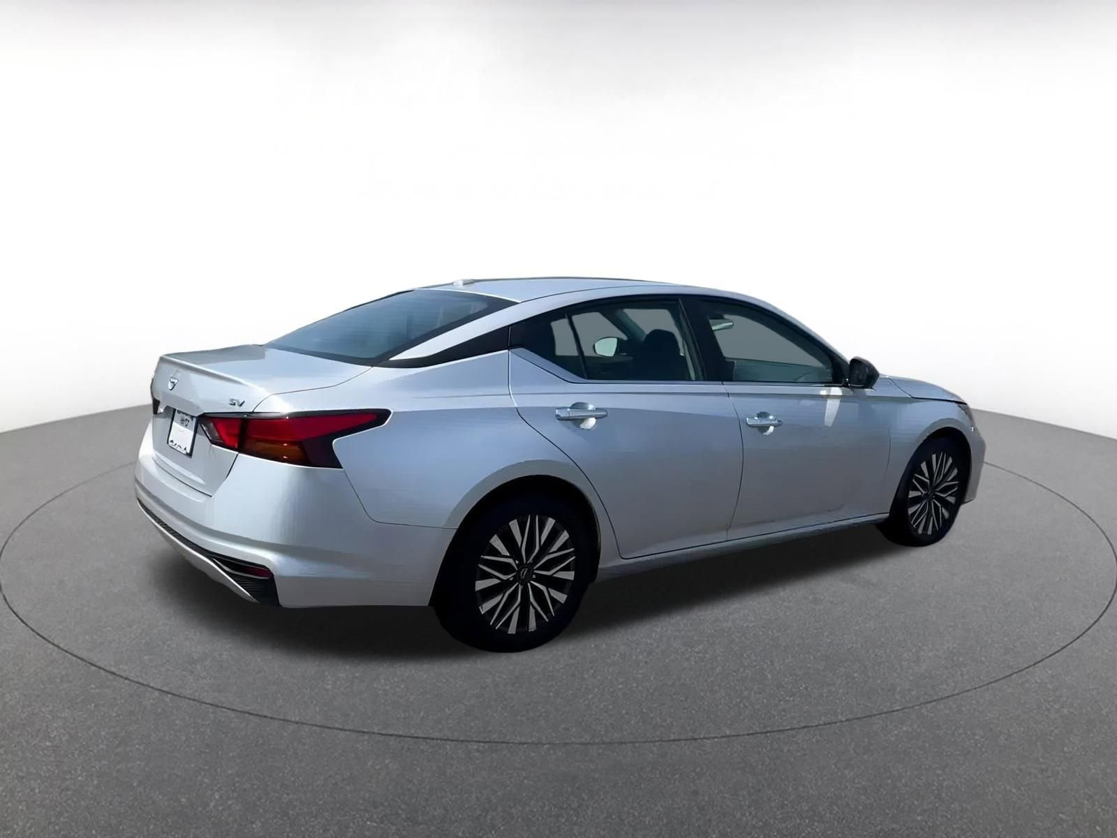 2024 Nissan Altima SV 15