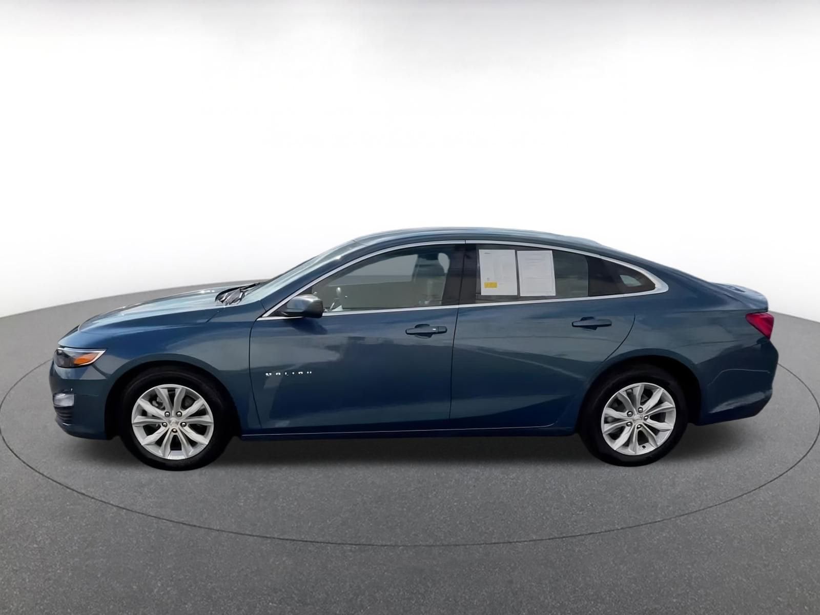 Thumbnail: 2024 Chevrolet Malibu - 8