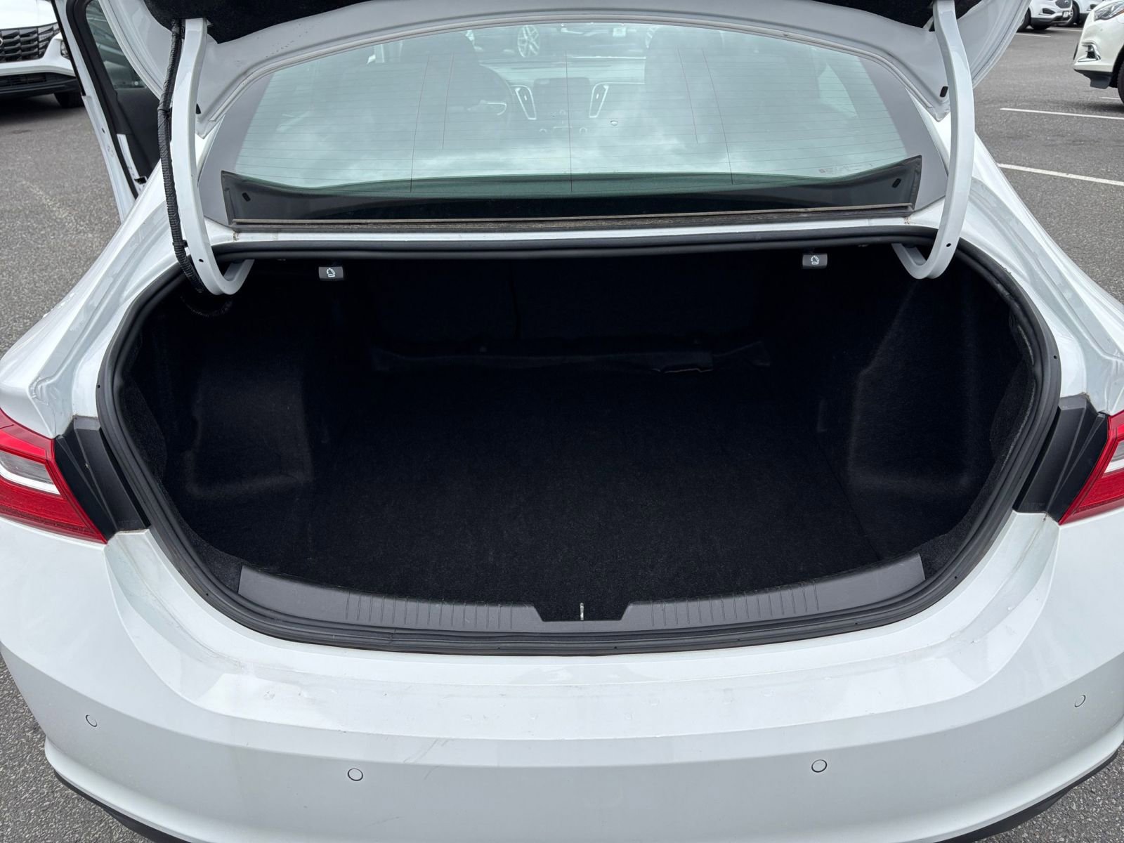 Thumbnail: 2024 Chevrolet Malibu - 31