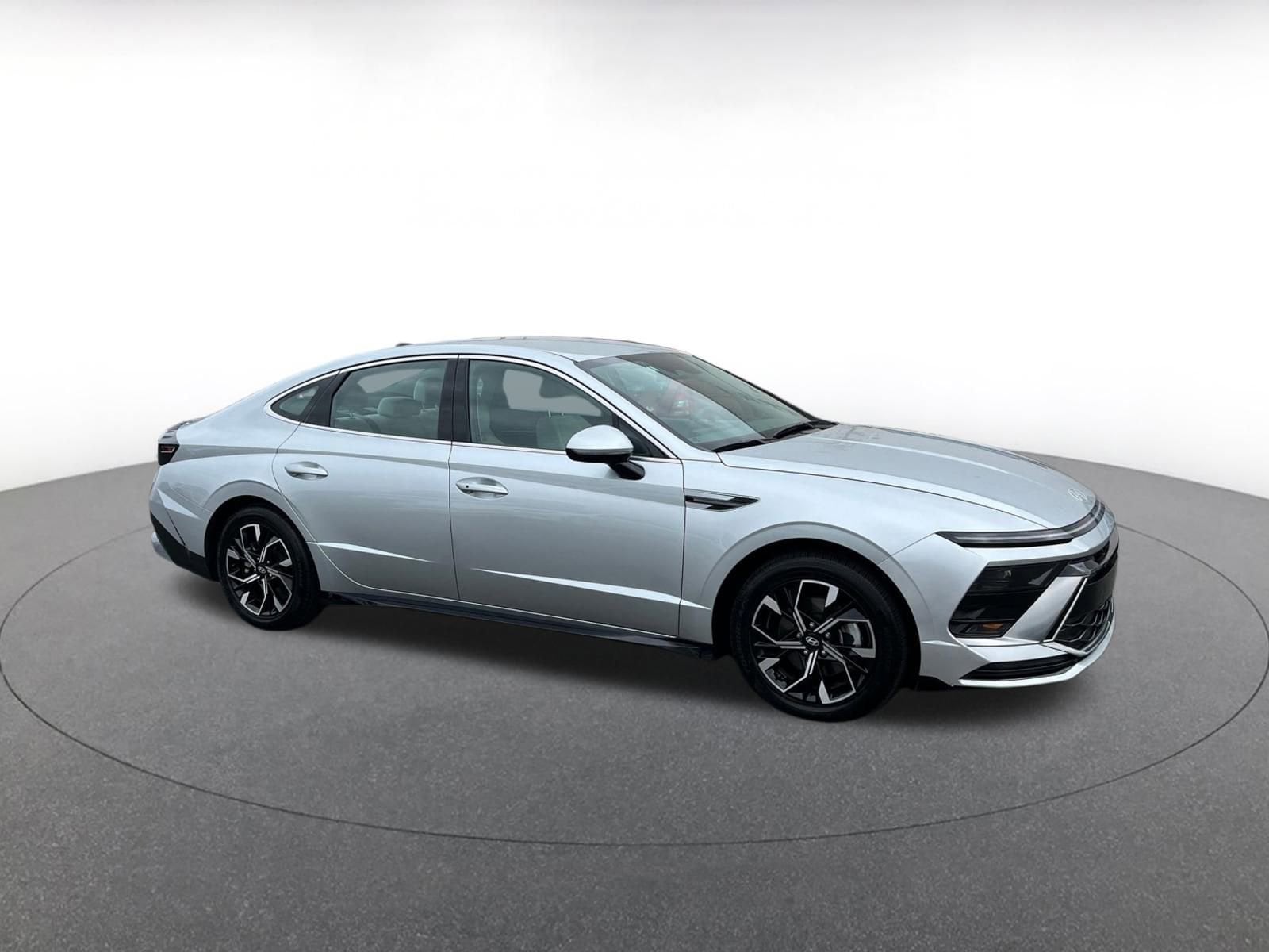 Thumbnail: 2025 Hyundai Sonata - 1