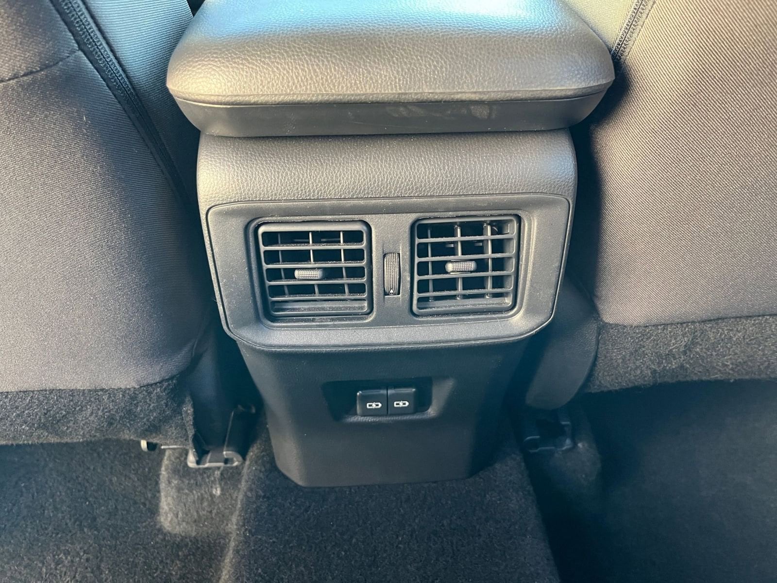 Thumbnail: 2025 Toyota RAV4 - 26