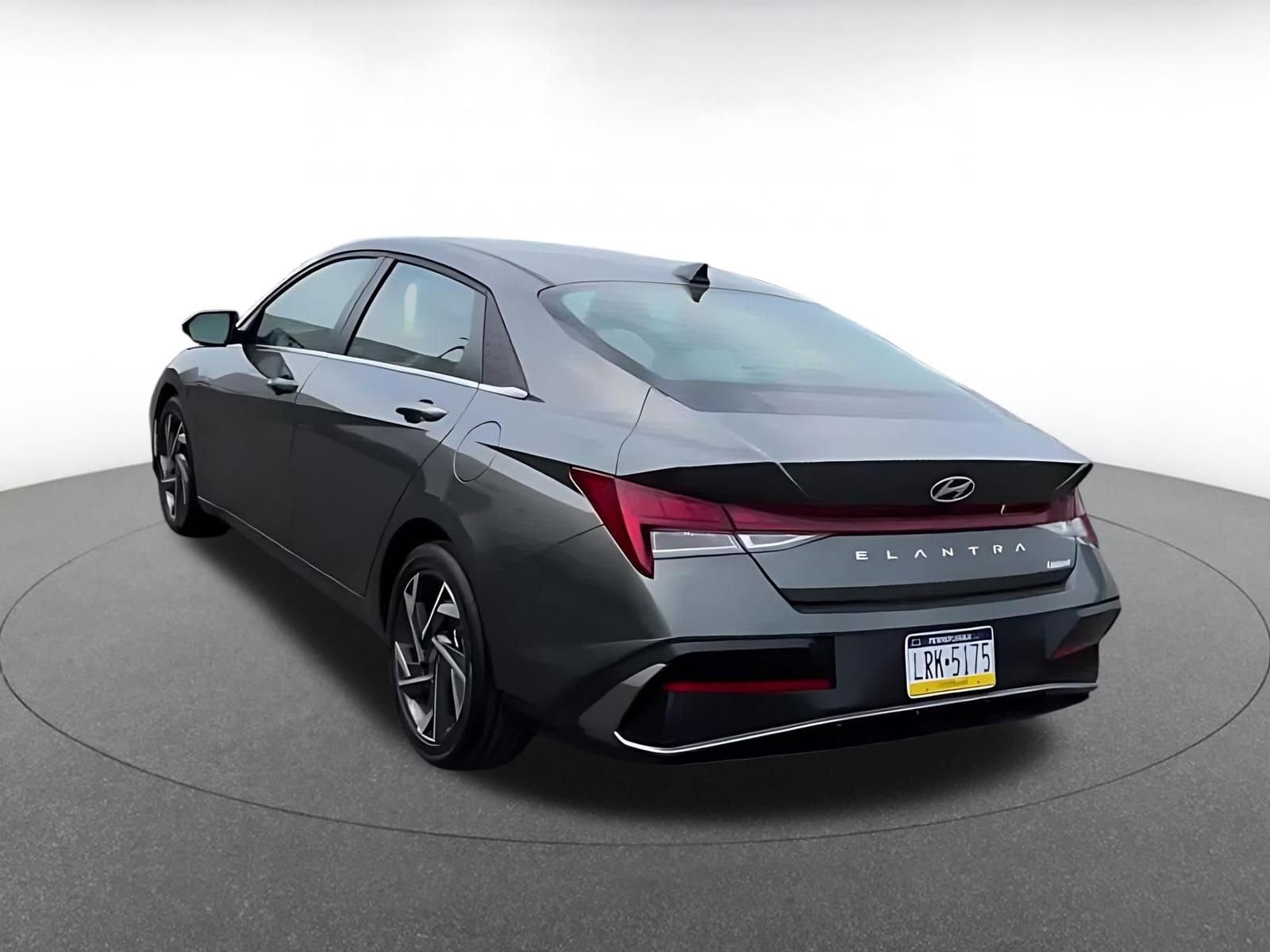 Thumbnail: 2025 Hyundai Elantra - 11