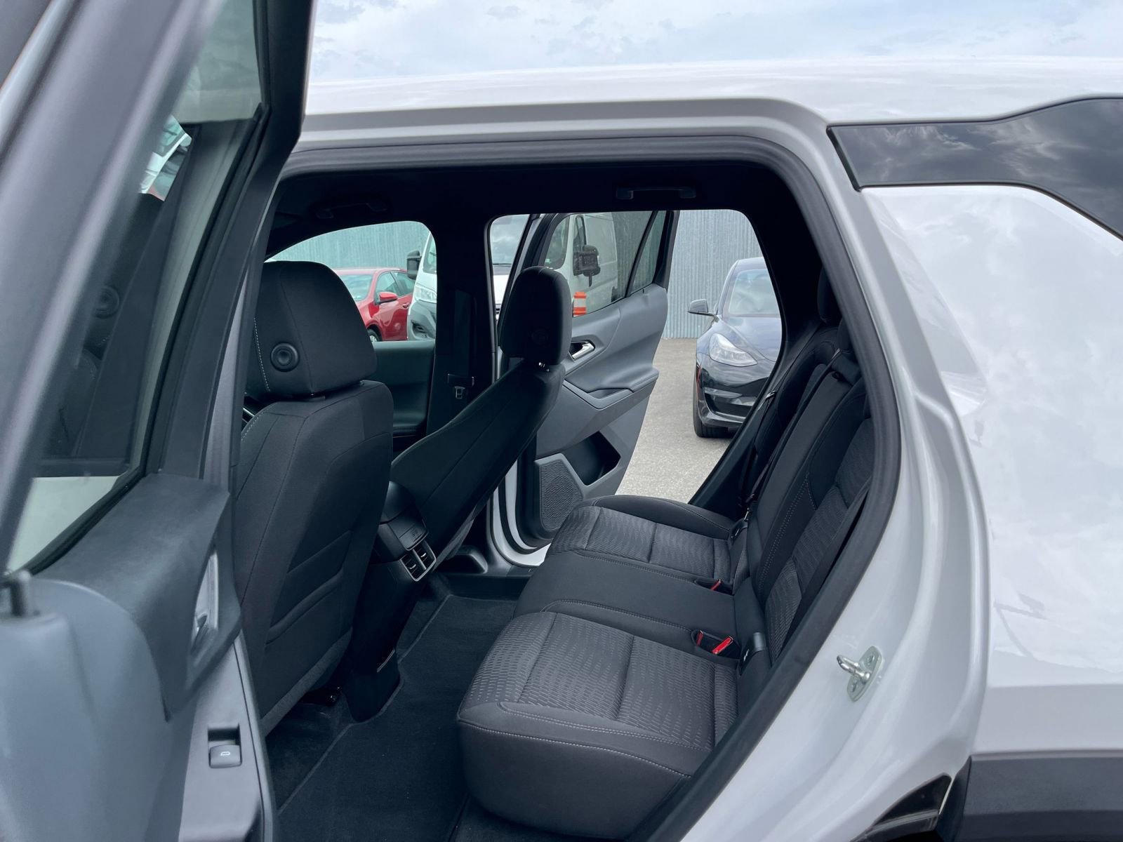 Thumbnail: 2025 Chevrolet Equinox - 26