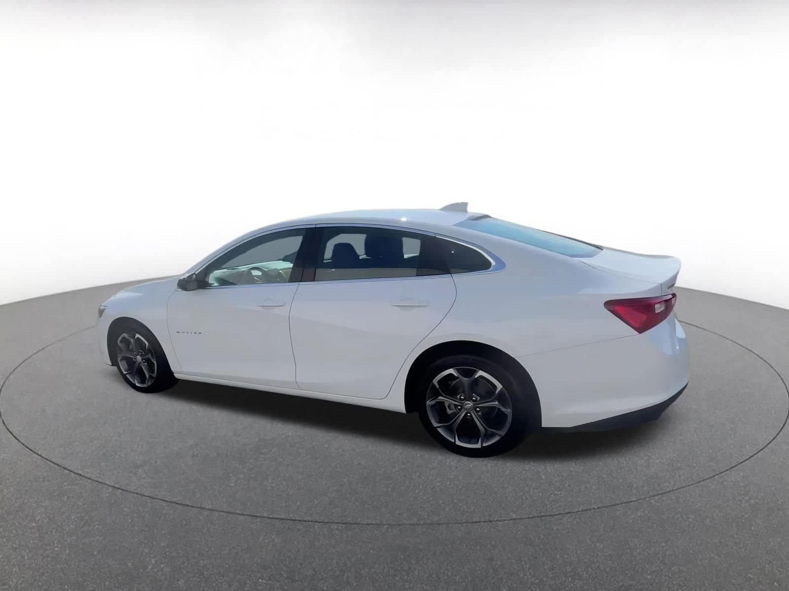 Thumbnail: 2024 Chevrolet Malibu - 10