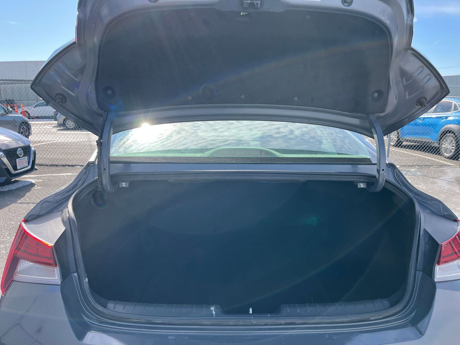 Thumbnail: 2025 Hyundai Elantra - 31