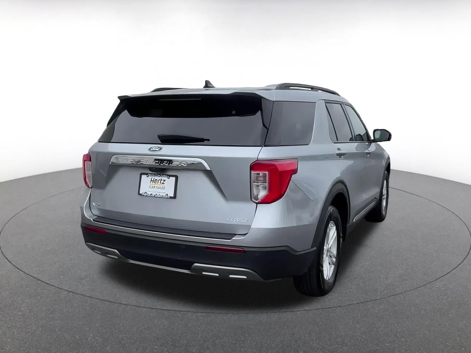 2023 Ford Explorer XLT 13