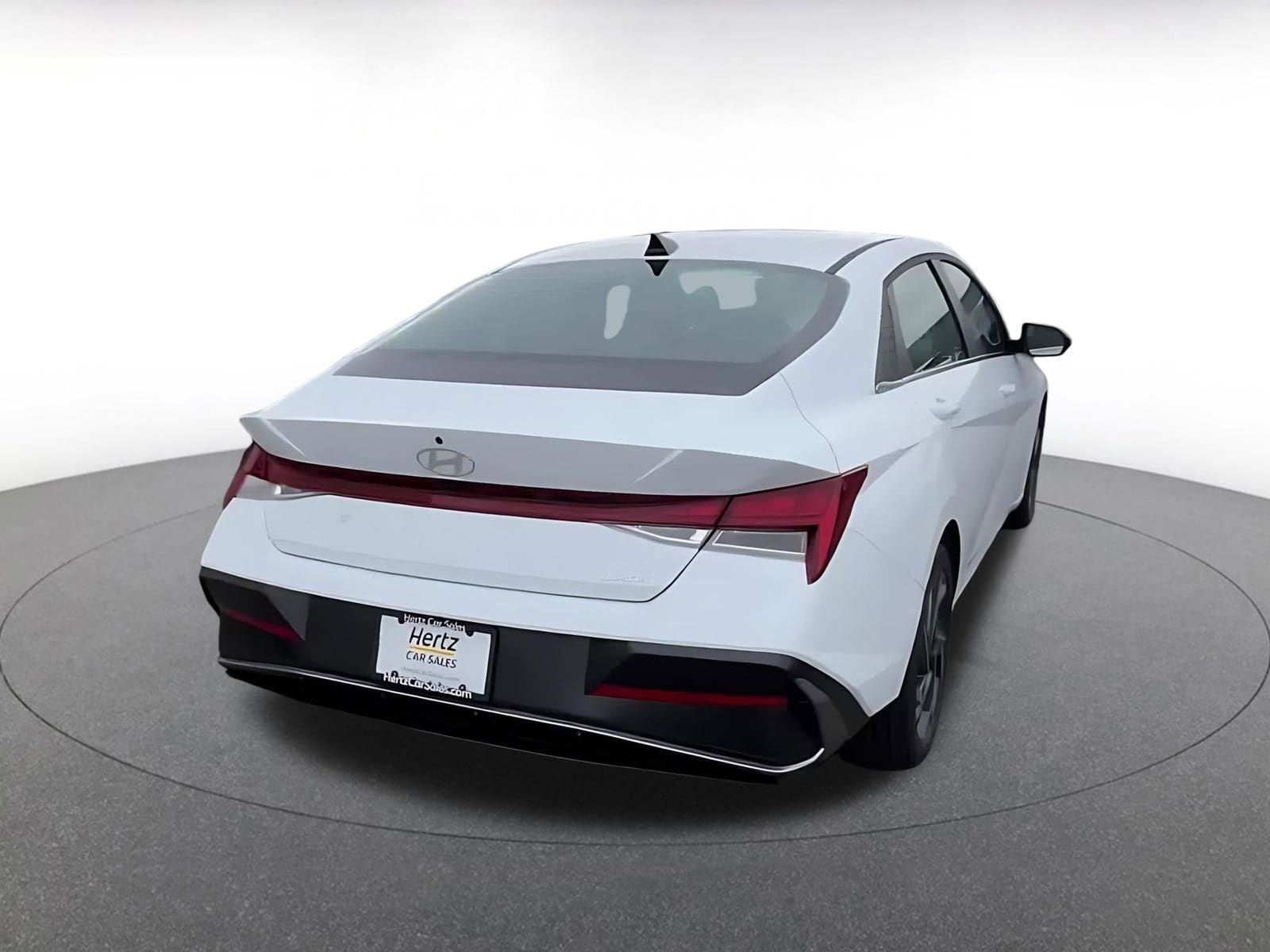 Thumbnail: 2025 Hyundai Elantra - 13