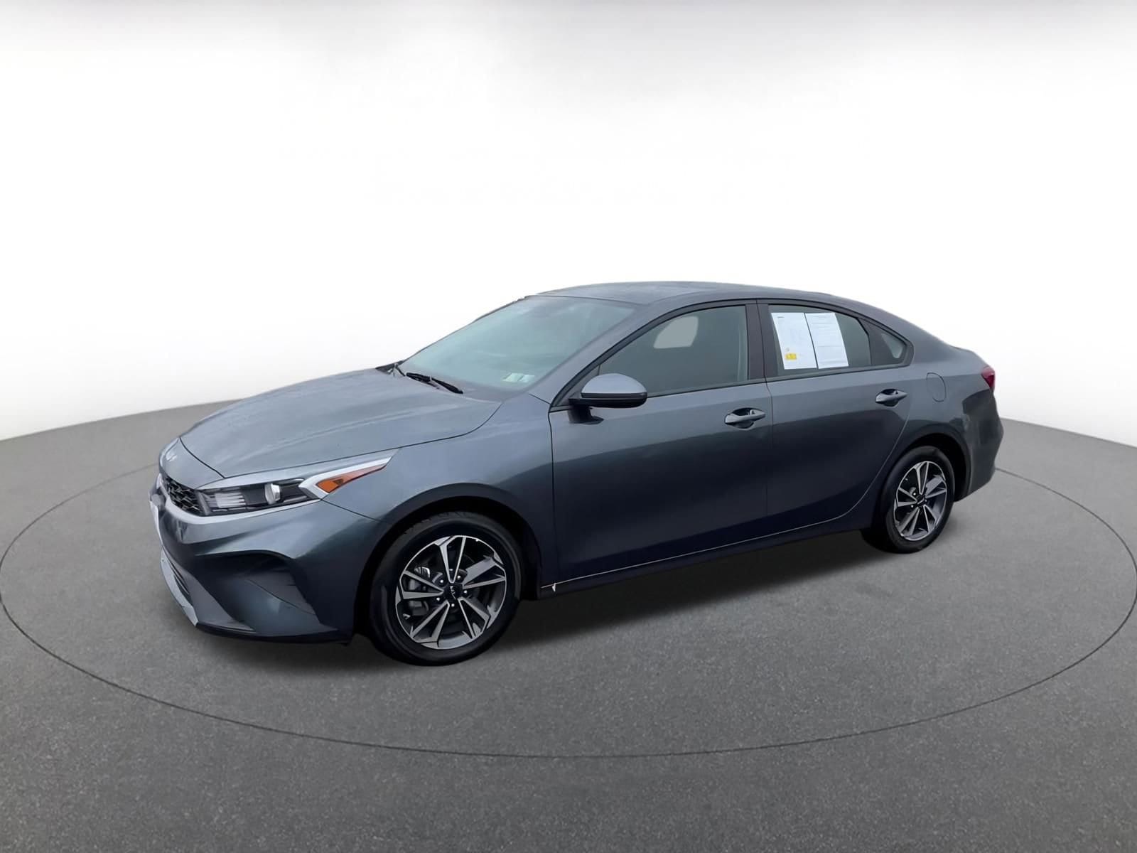 Thumbnail: 2024 Kia Forte - 7