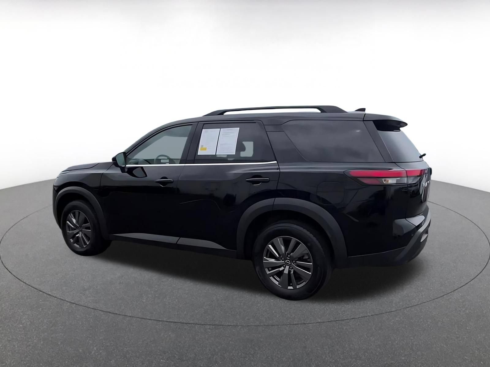 Thumbnail: 2025 Nissan Pathfinder - 10