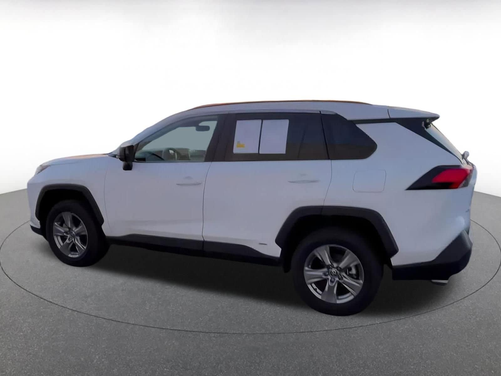 Thumbnail: 2025 Toyota RAV4 - 8