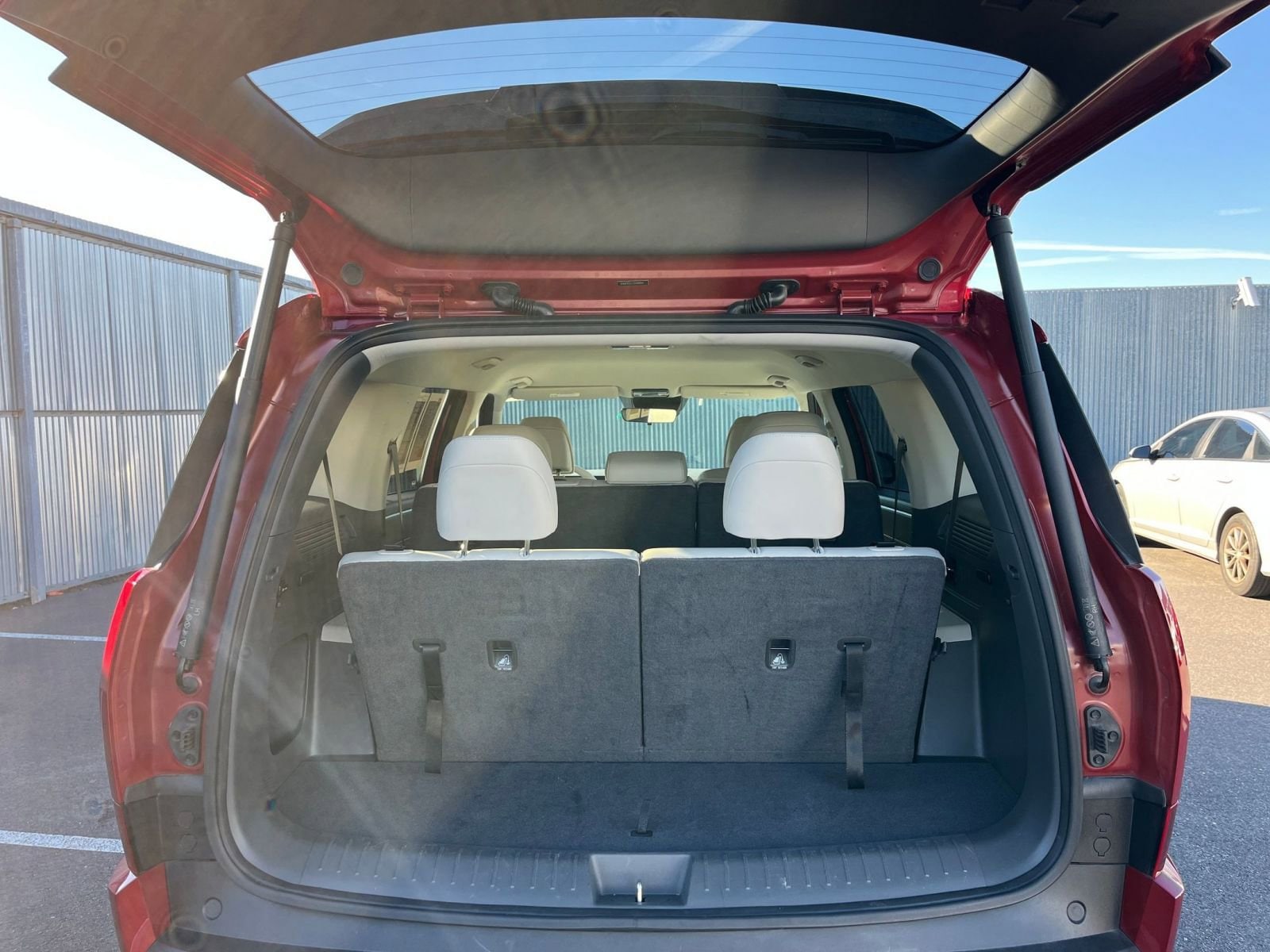 Thumbnail: 2025 Hyundai Santa Fe - 31