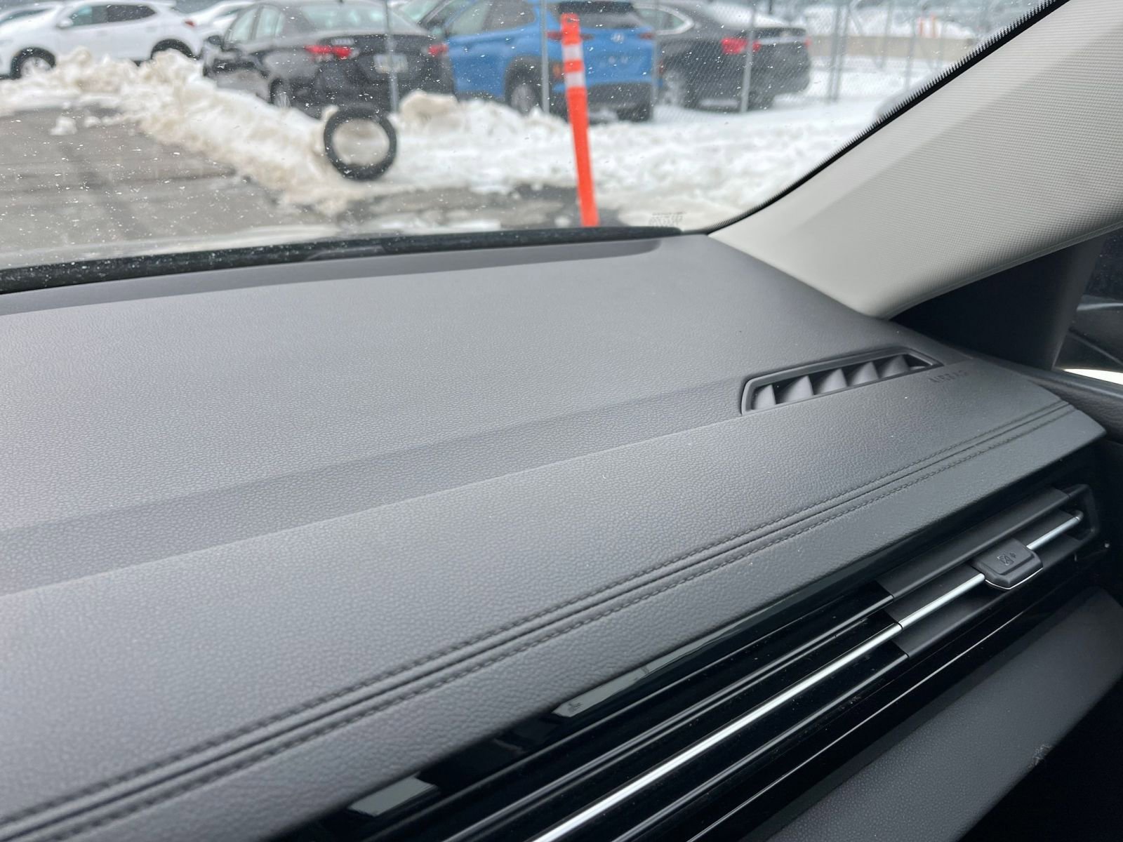 Thumbnail: 2025 Volkswagen Jetta - 33