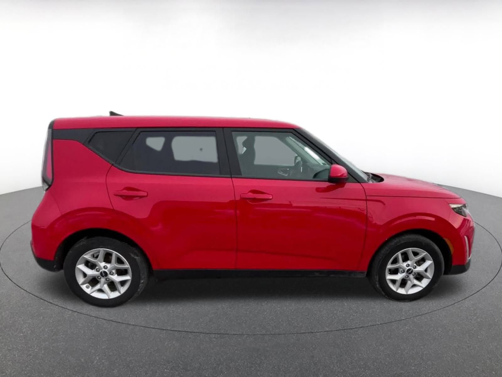 Thumbnail: 2025 Kia Soul - 16