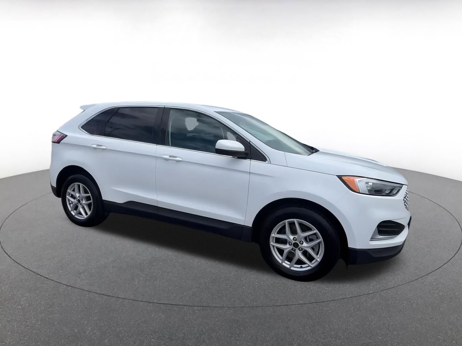 Thumbnail: 2023 Ford Edge - 2