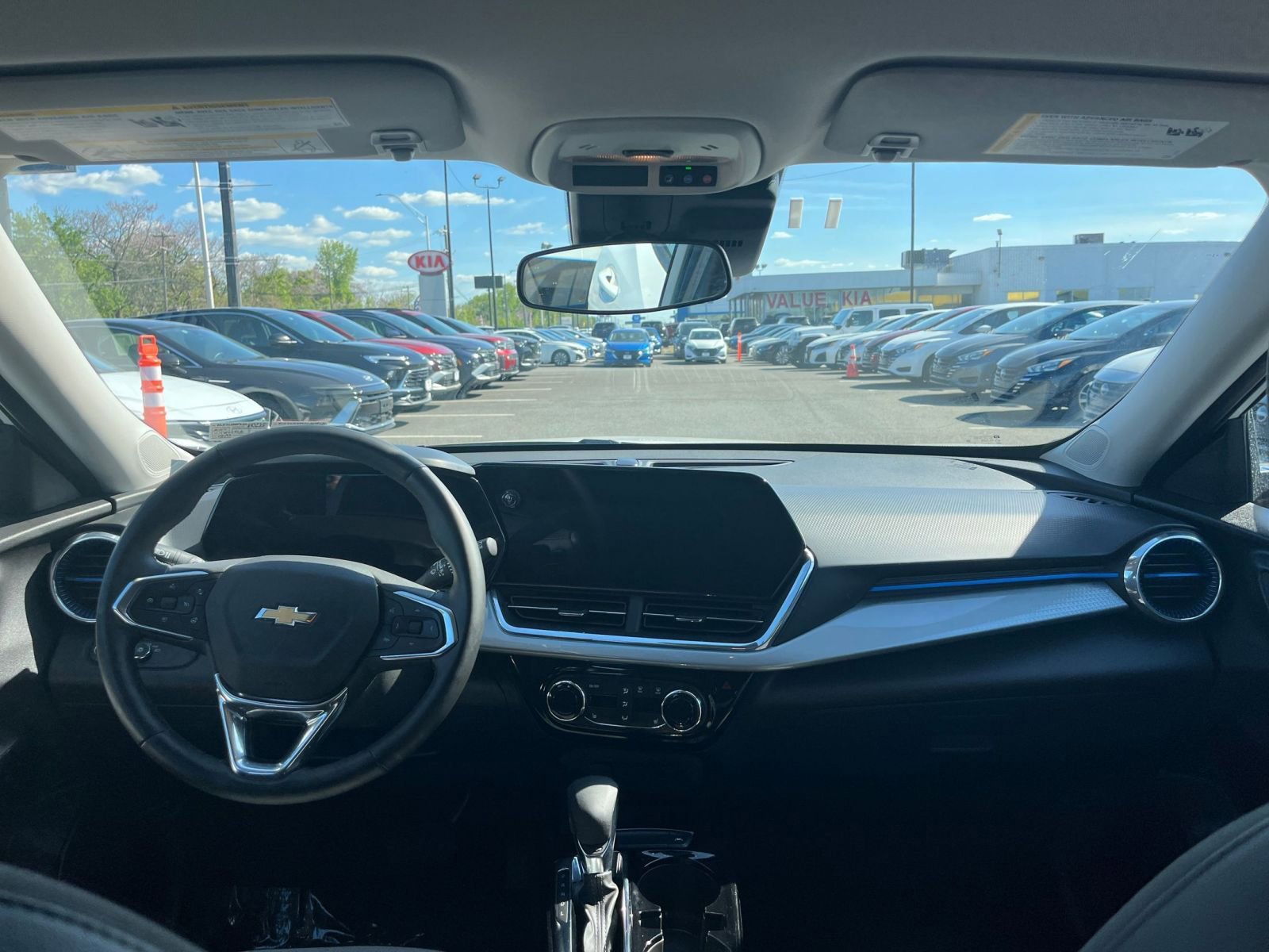 Thumbnail: 2025 Chevrolet Trax - 33