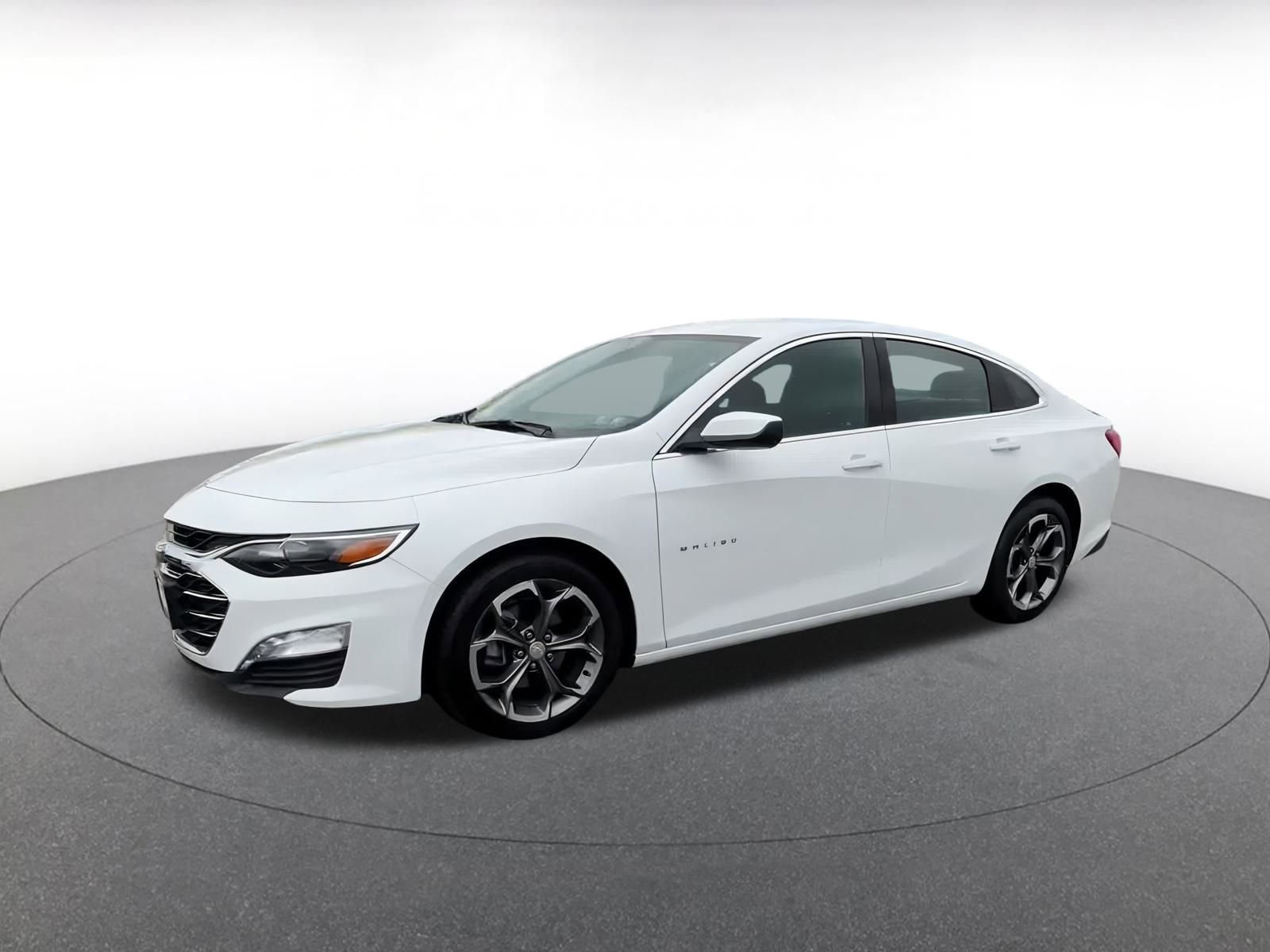 Thumbnail: 2024 Chevrolet Malibu - 6