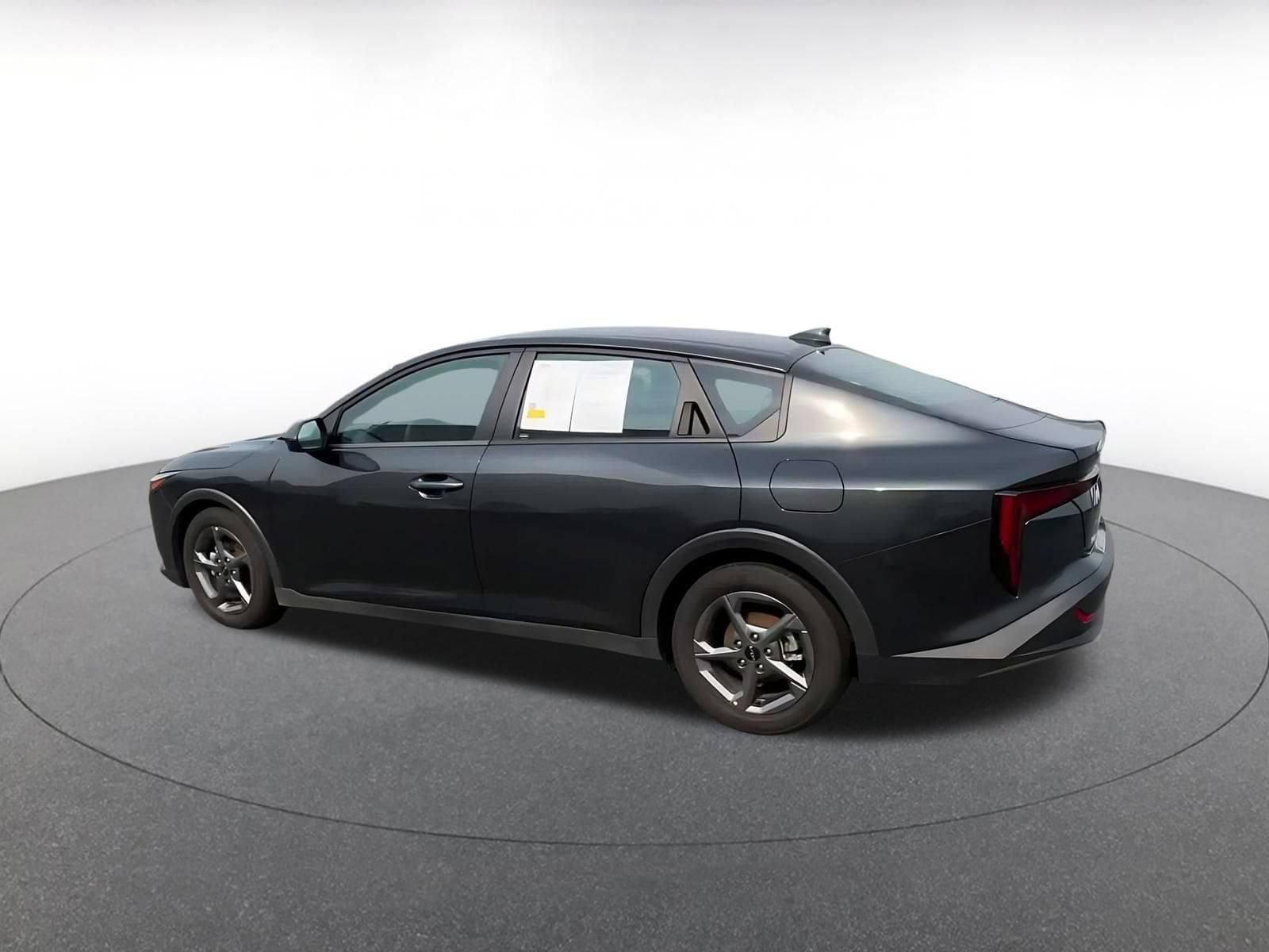 Thumbnail: 2025 Kia K4 - 10