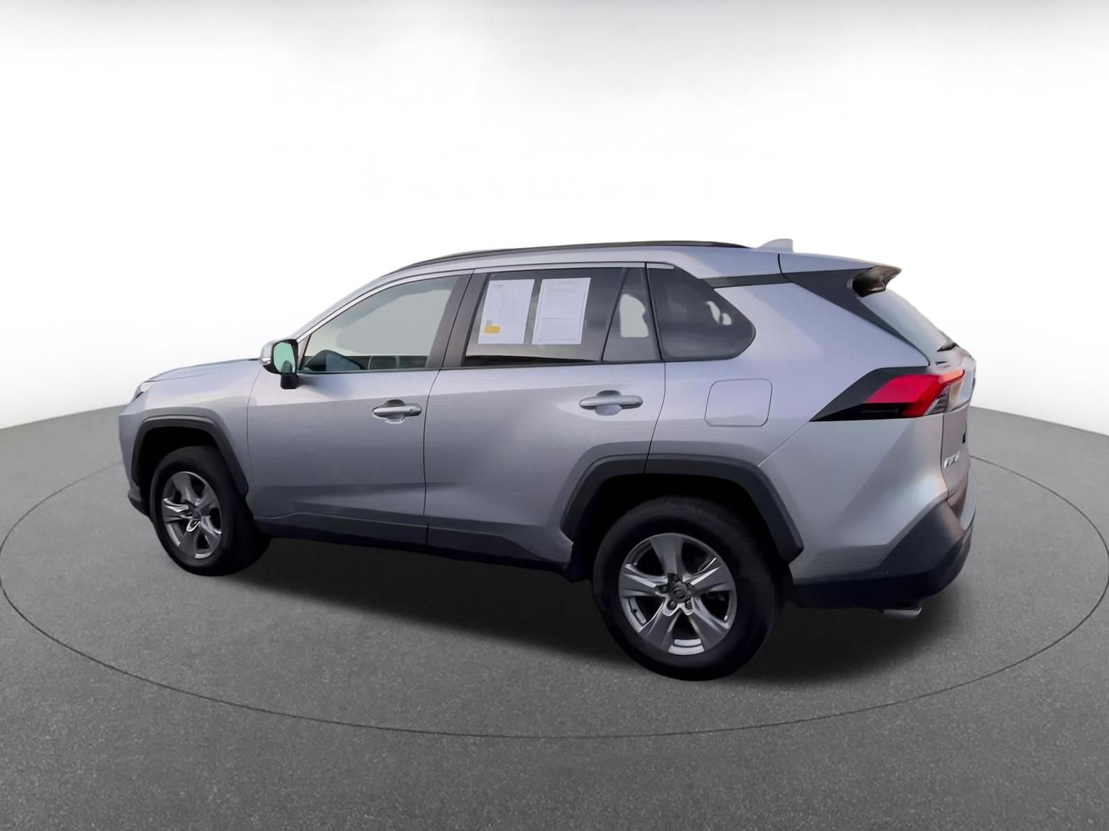 Thumbnail: 2025 Toyota RAV4 - 10