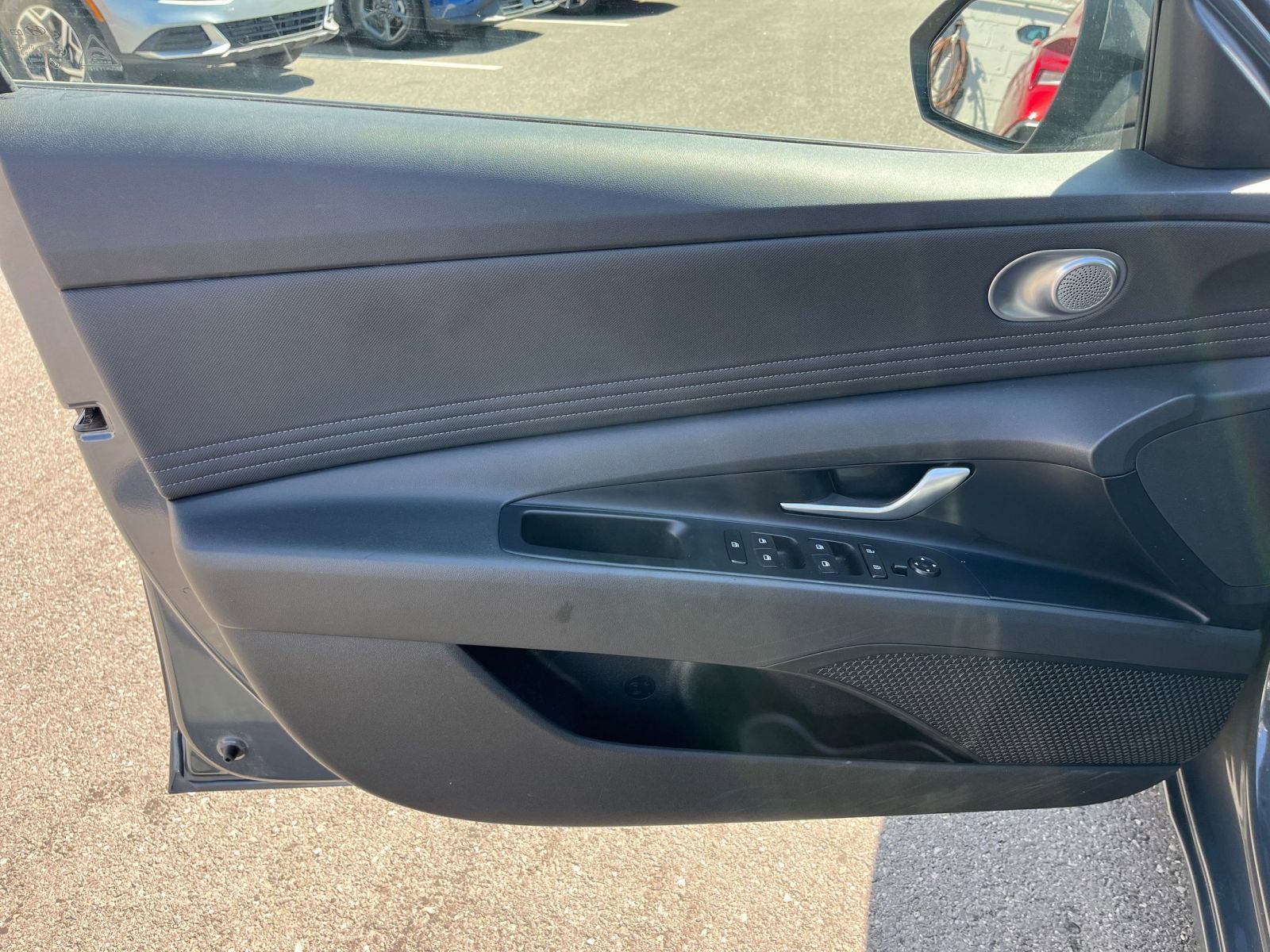 Thumbnail: 2025 Hyundai Elantra - 18