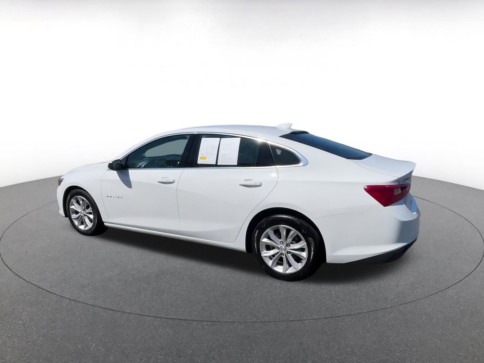 Thumbnail: 2024 Chevrolet Malibu - 10