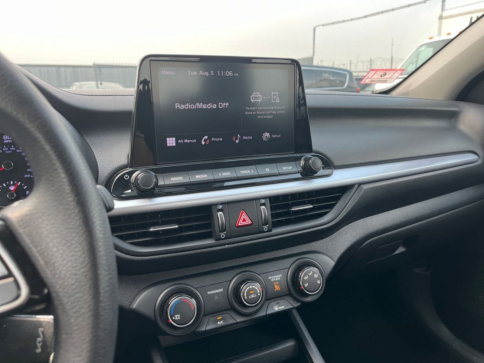 Thumbnail: 2023 Kia Forte - 20