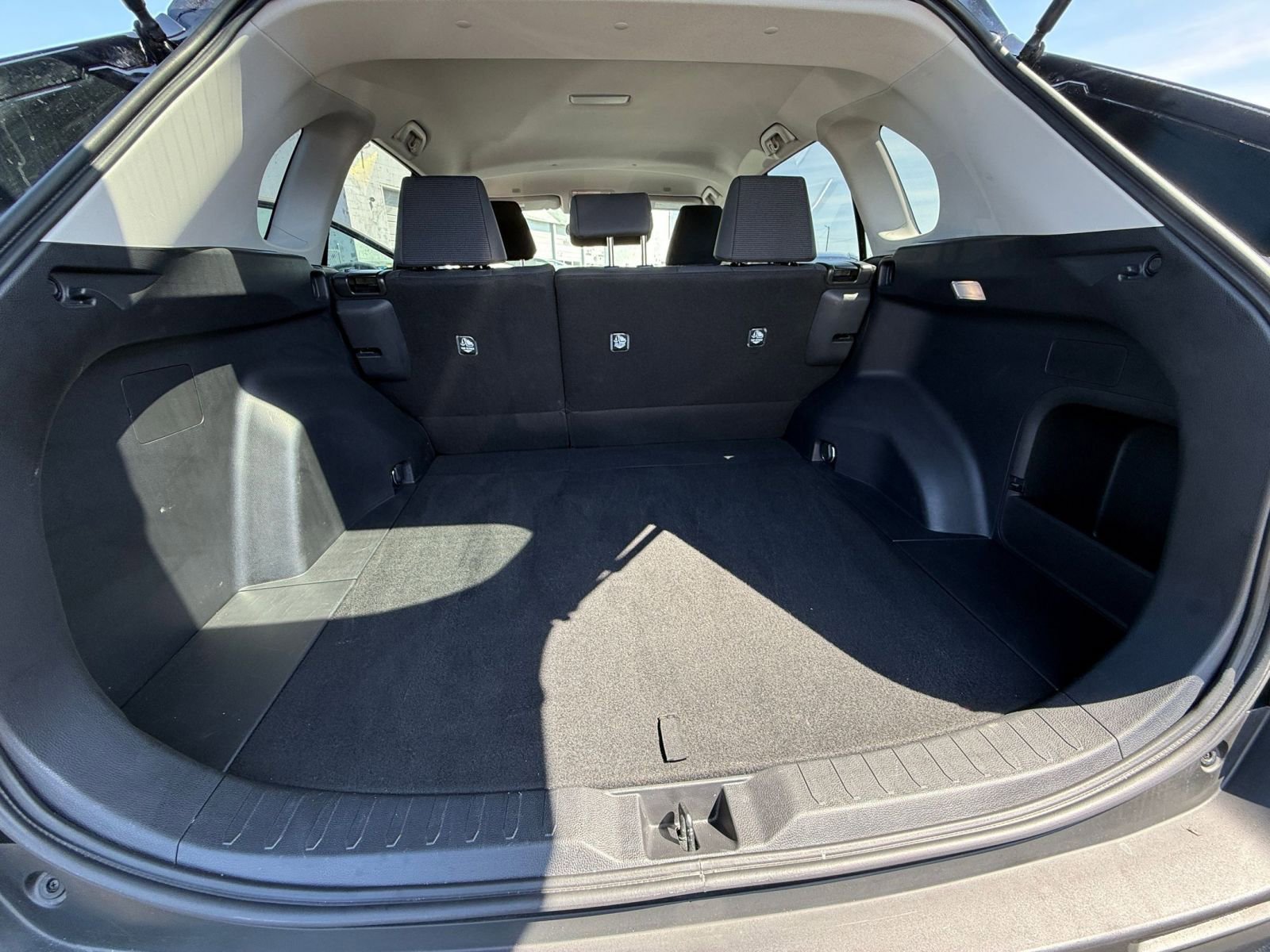 Thumbnail: 2025 Toyota RAV4 - 28