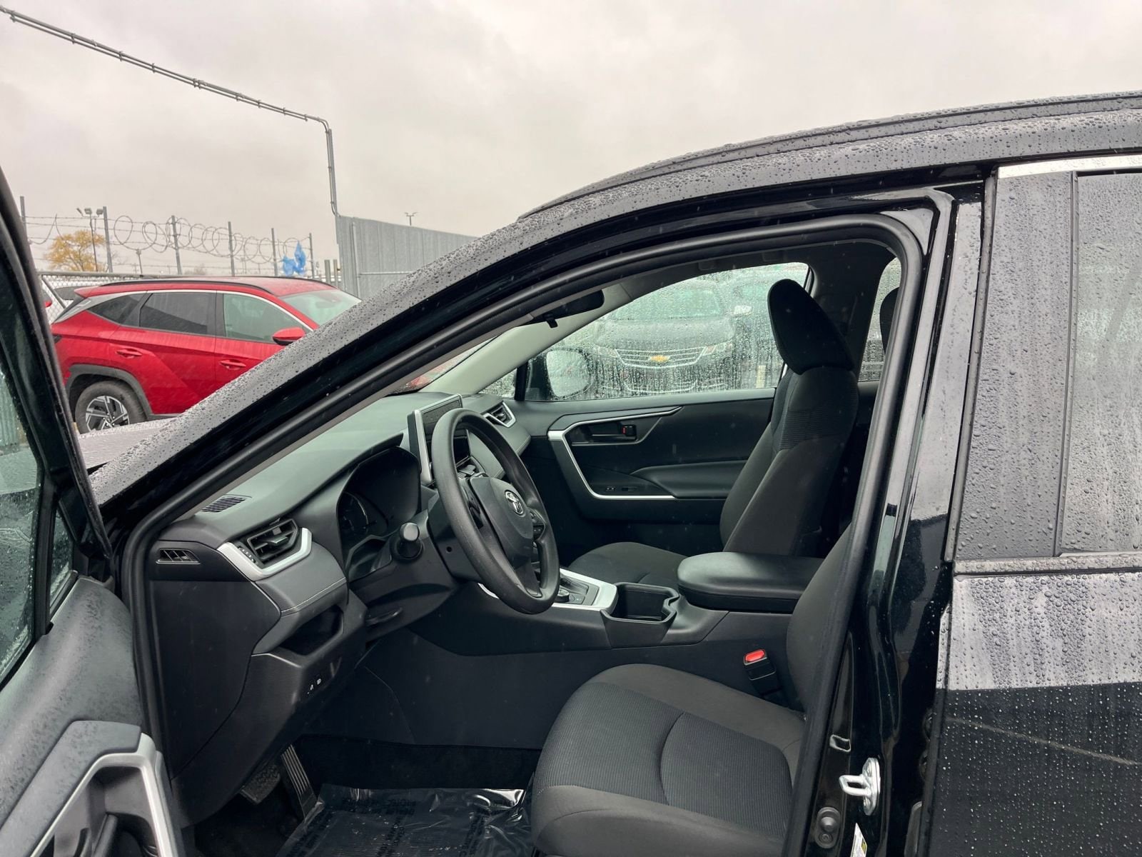 Thumbnail: 2025 Toyota RAV4 - 26