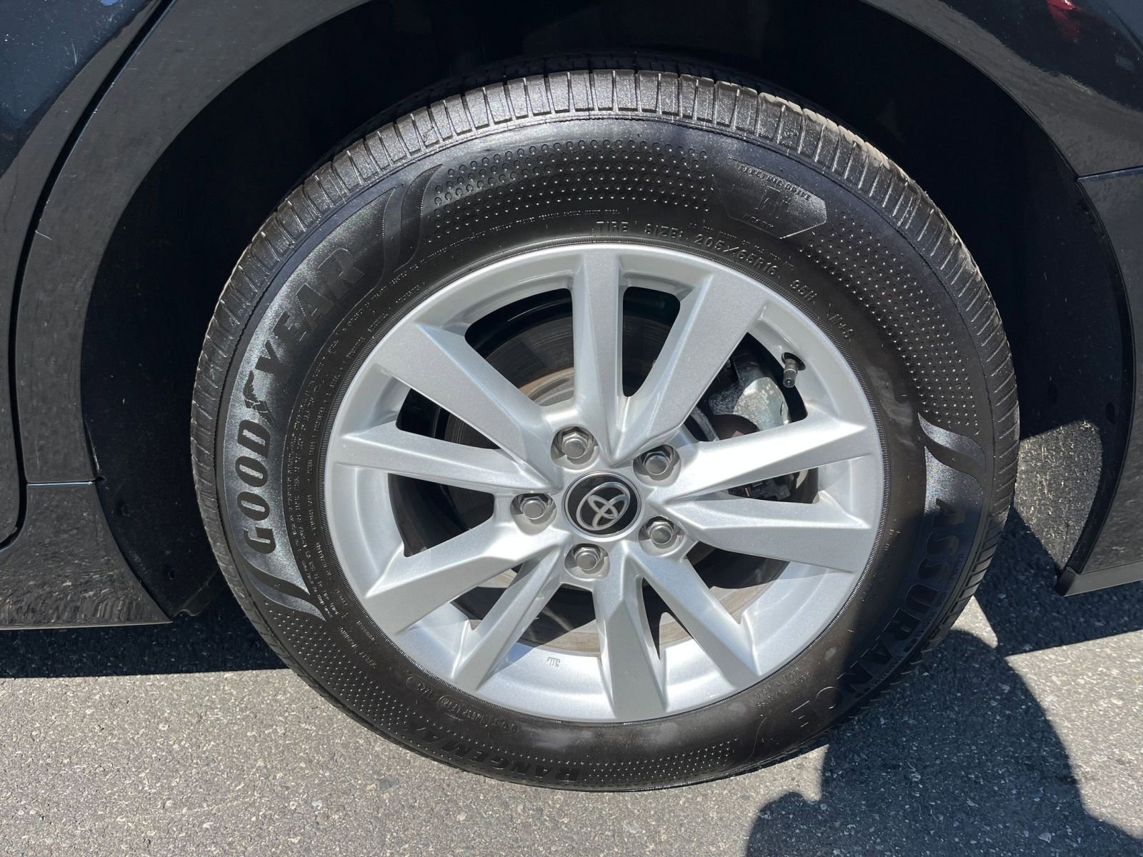 Thumbnail: 2025 Toyota Camry - 29