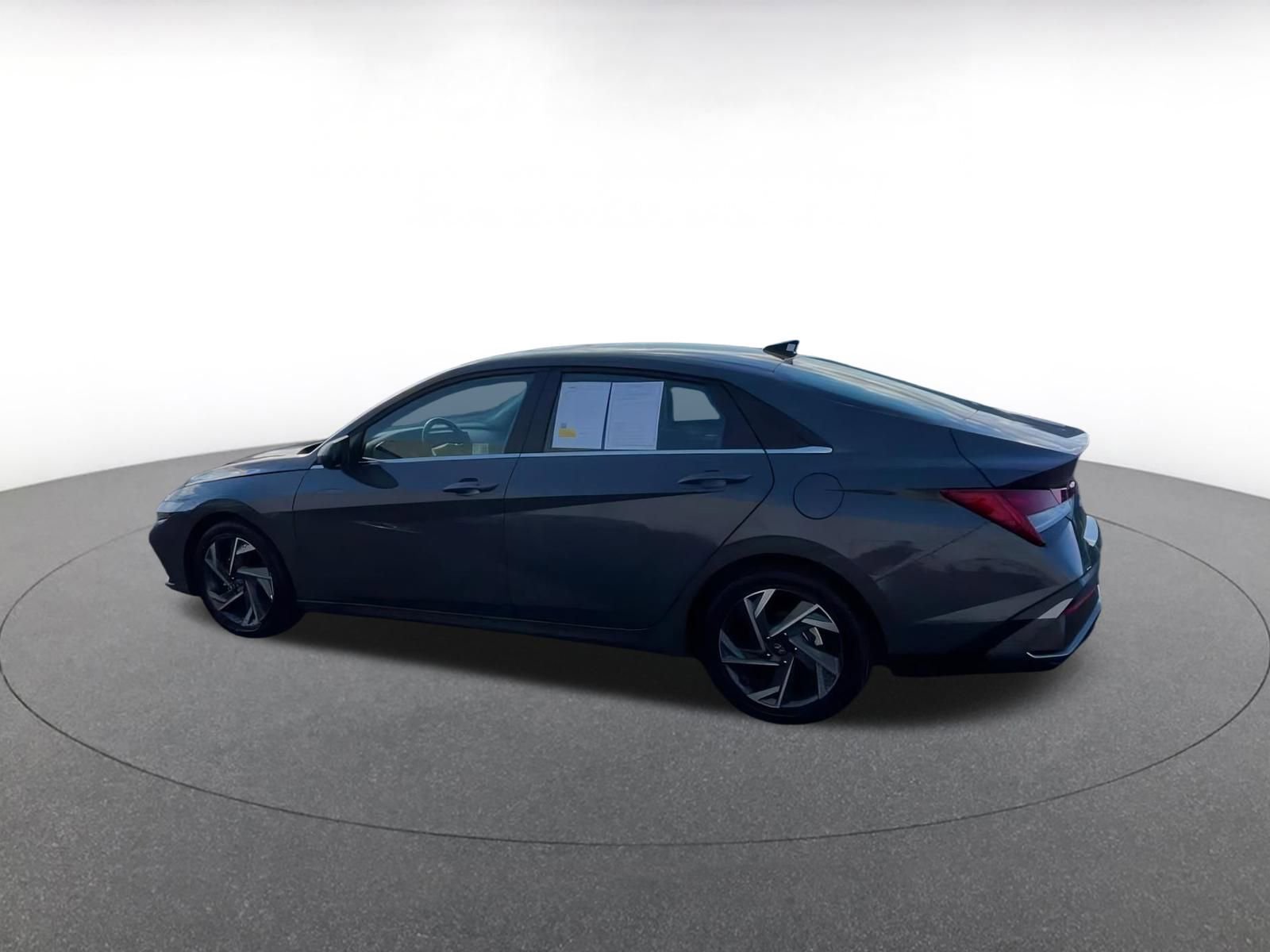 Thumbnail: 2025 Hyundai Elantra - 10