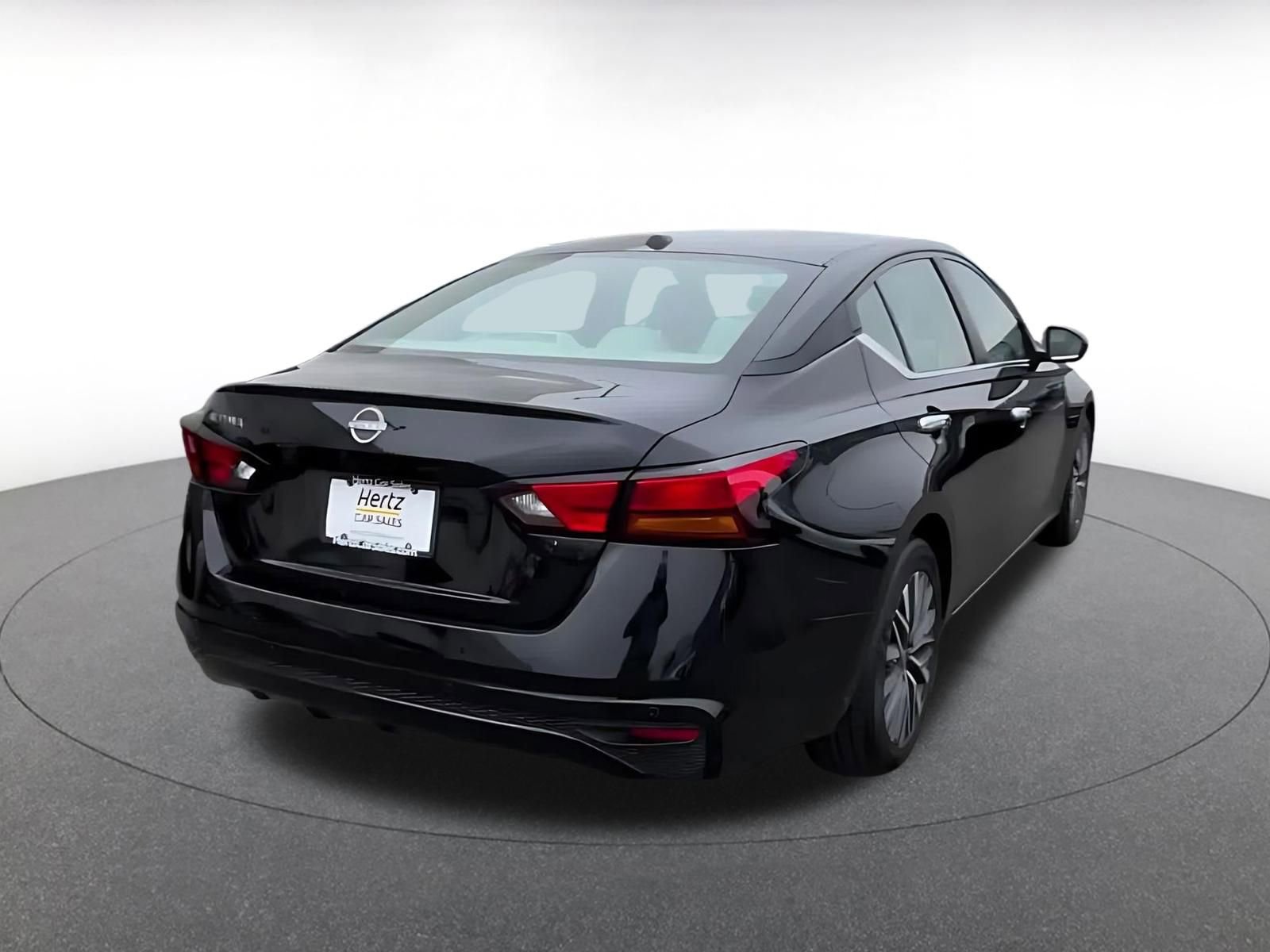 Thumbnail: 2025 Nissan Altima - 13