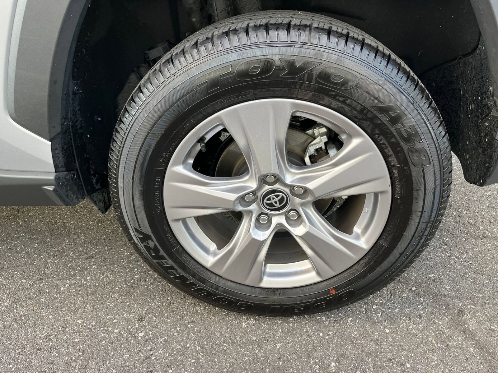 Thumbnail: 2025 Toyota RAV4 - 29