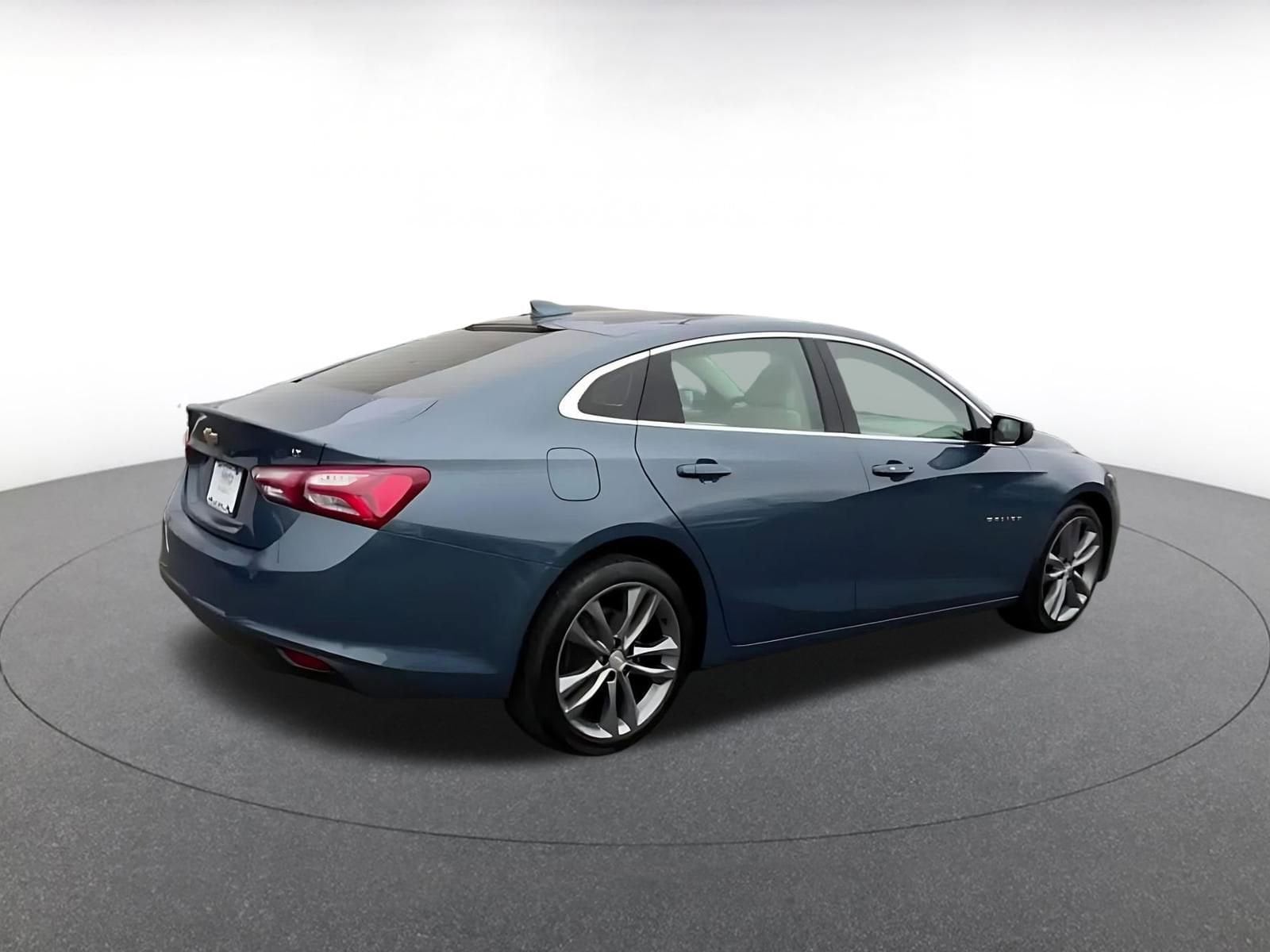 Thumbnail: 2024 Chevrolet Malibu - 15